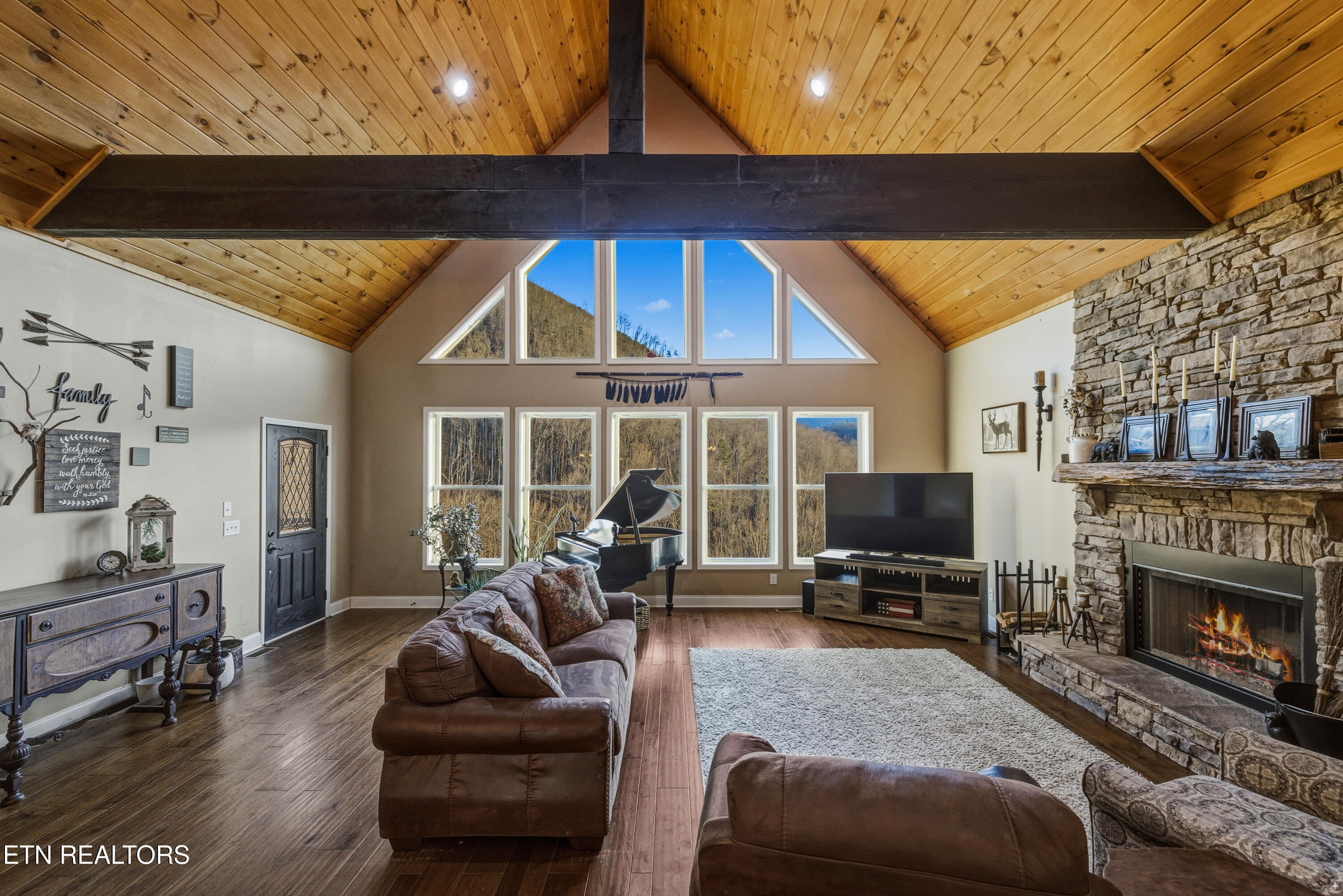 835 Perry Drive Gatlinburg TN 37738