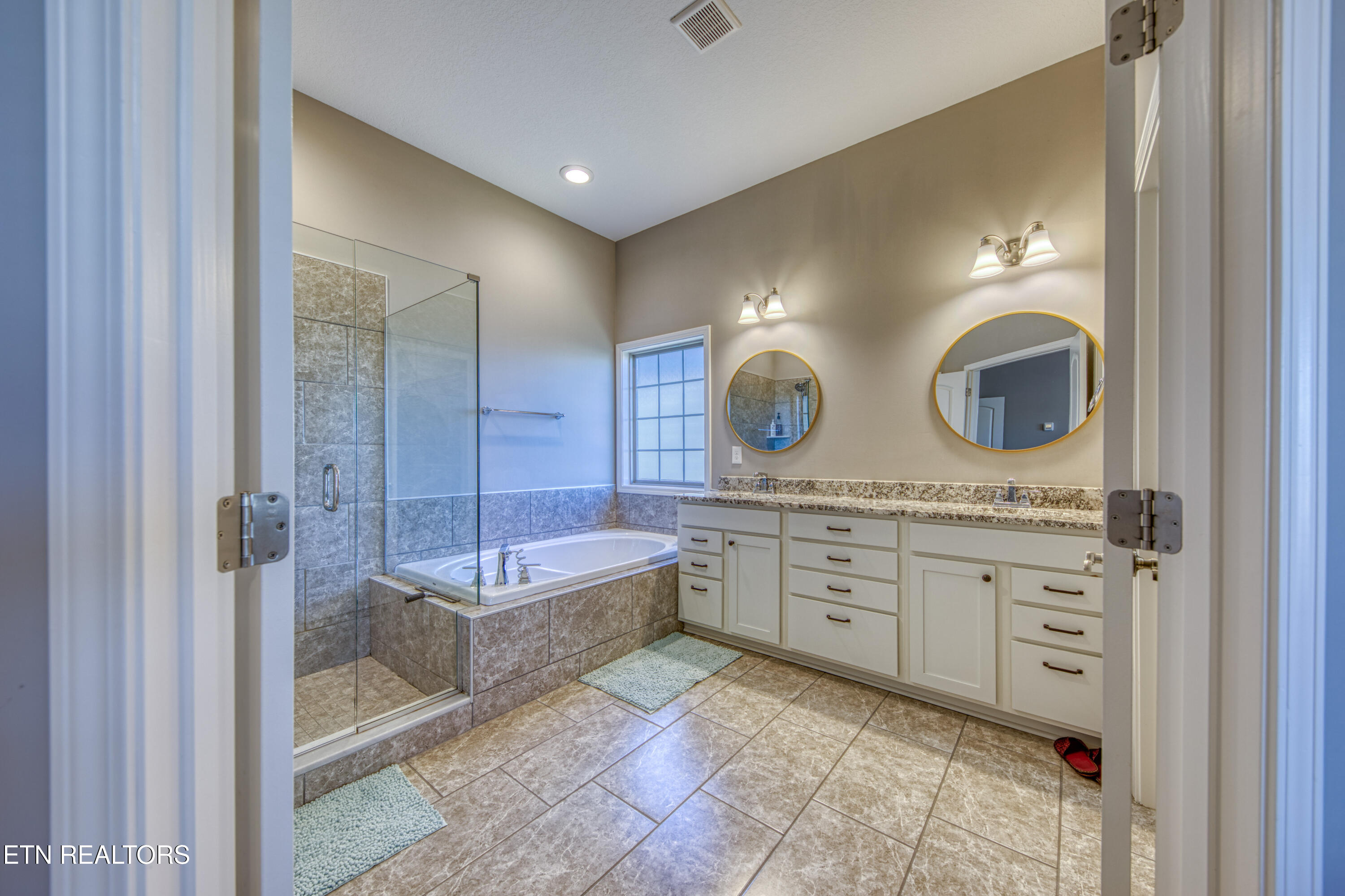 2510 Windjammer Lane Knoxville TN 37932