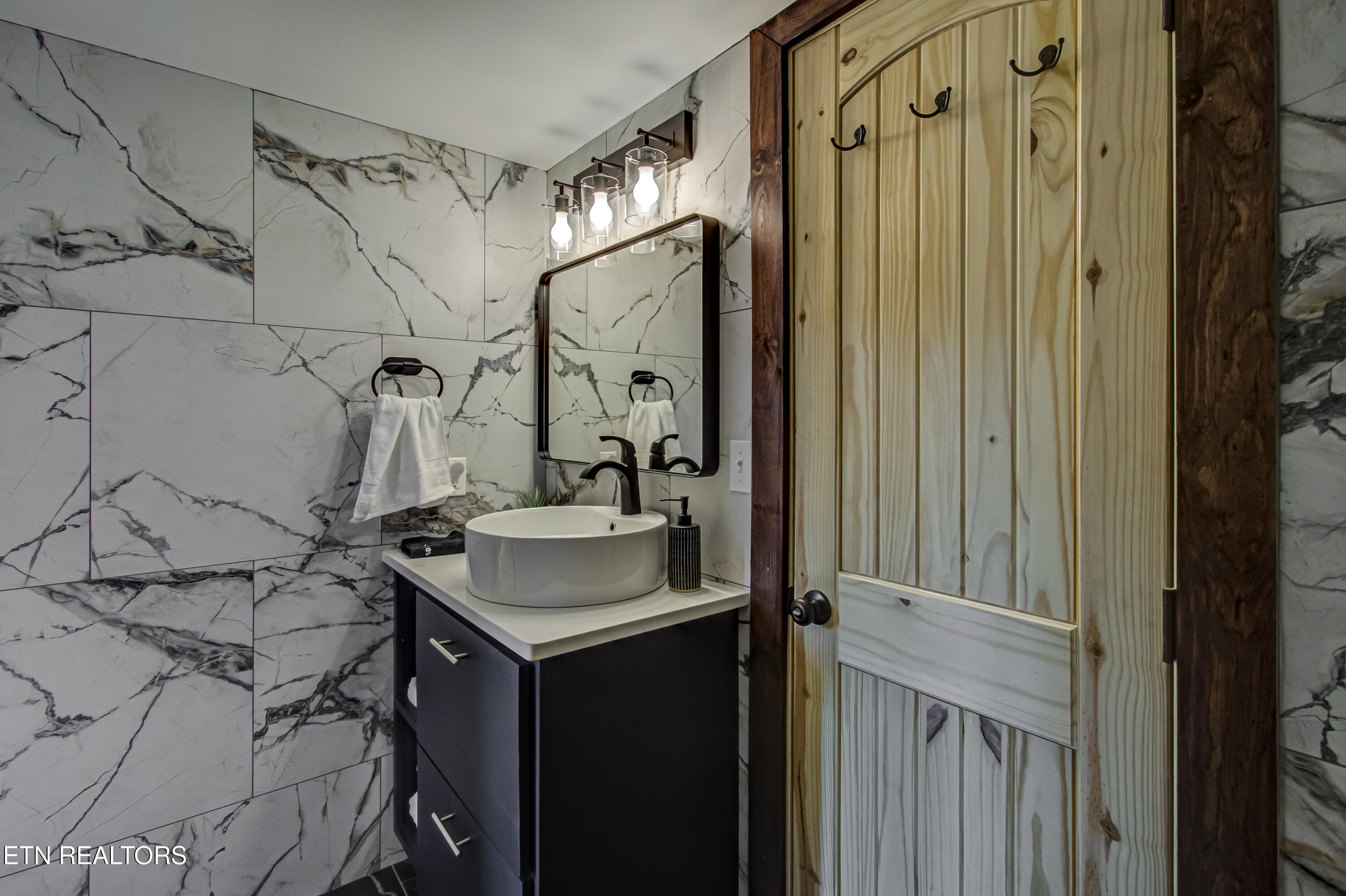 1125 Tanrac Trail Gatlinburg TN 37738