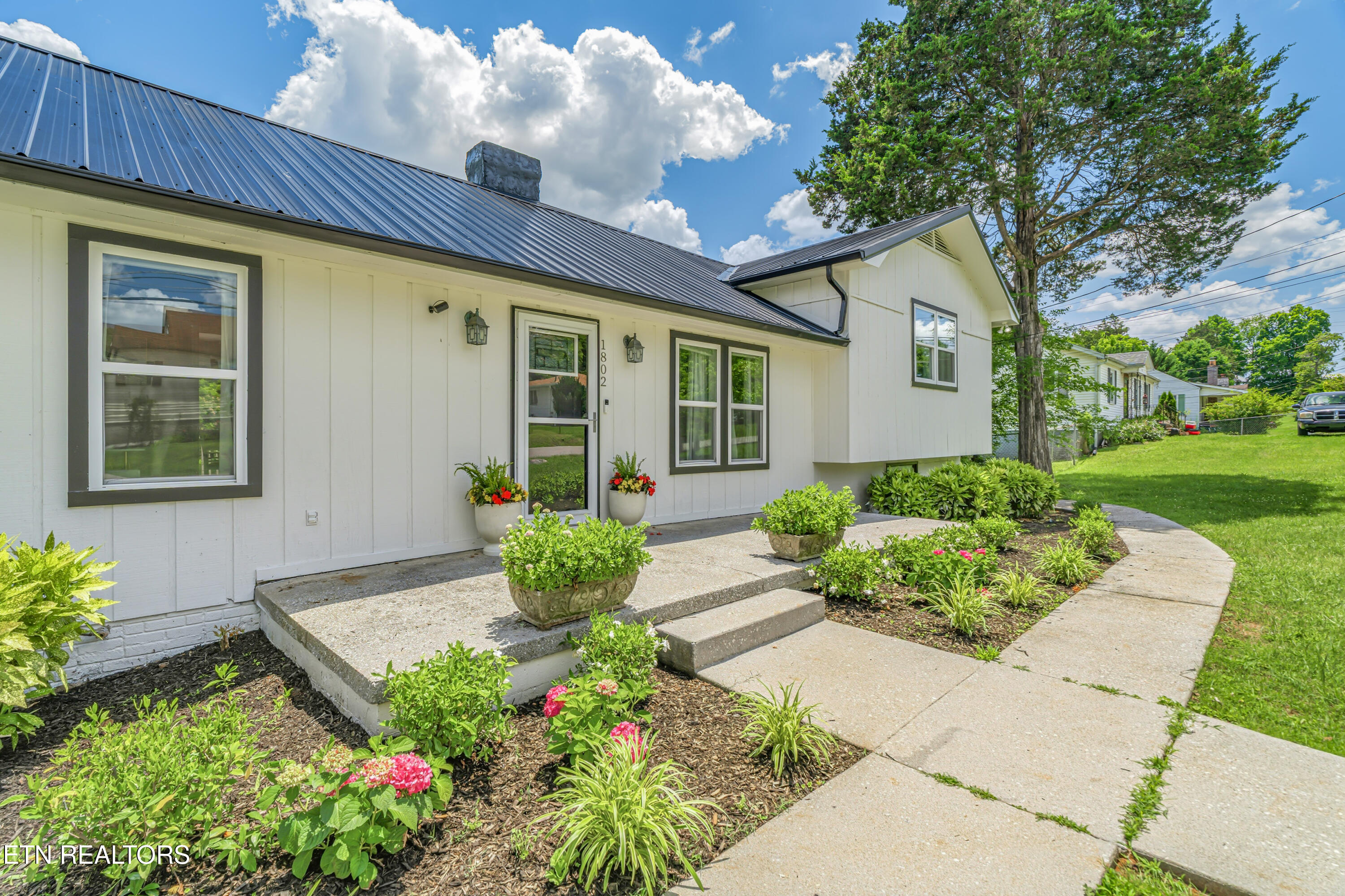 1802 Charles Drive Knoxville TN 37918