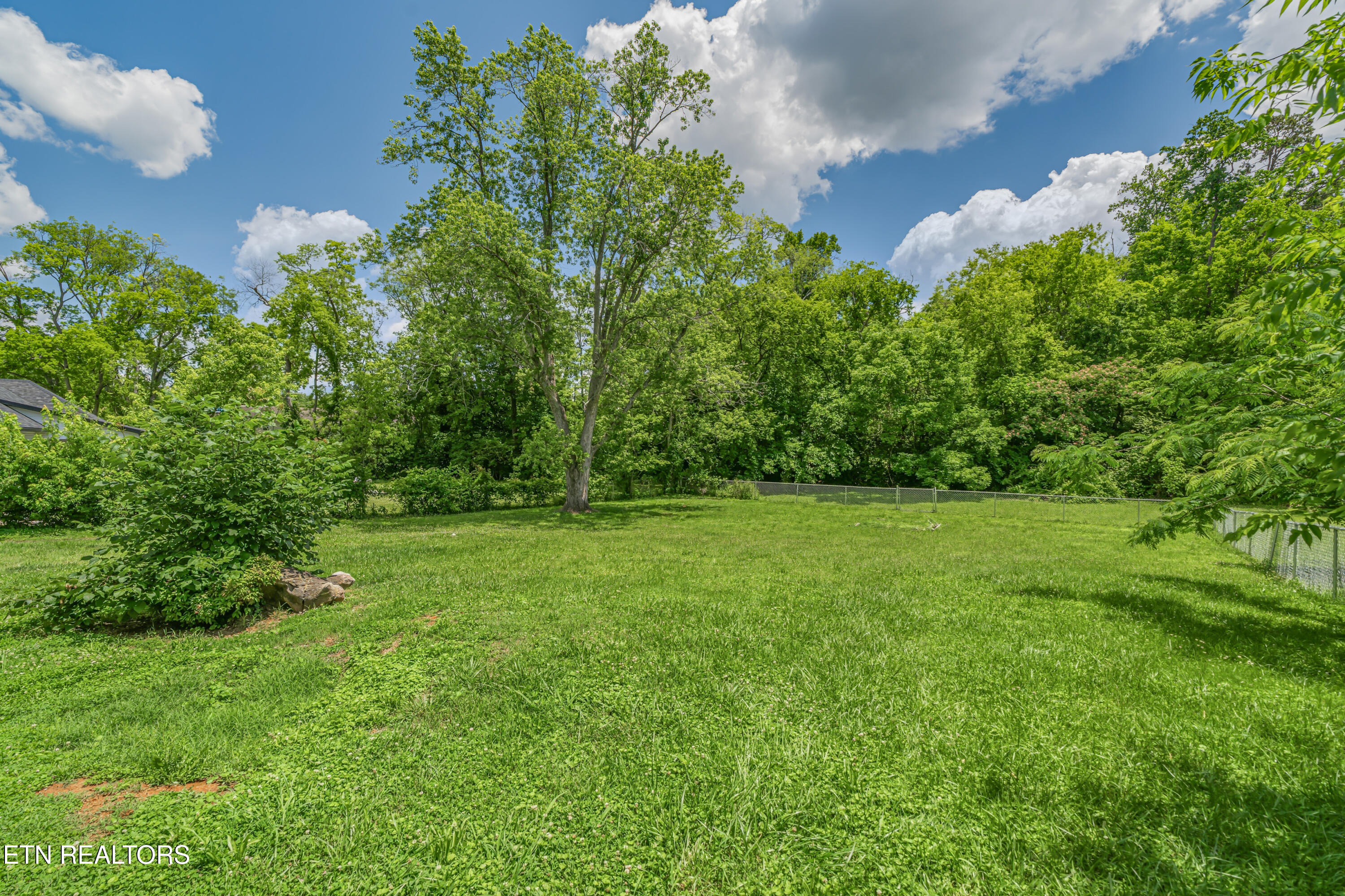 1802 Charles Drive Knoxville TN 37918