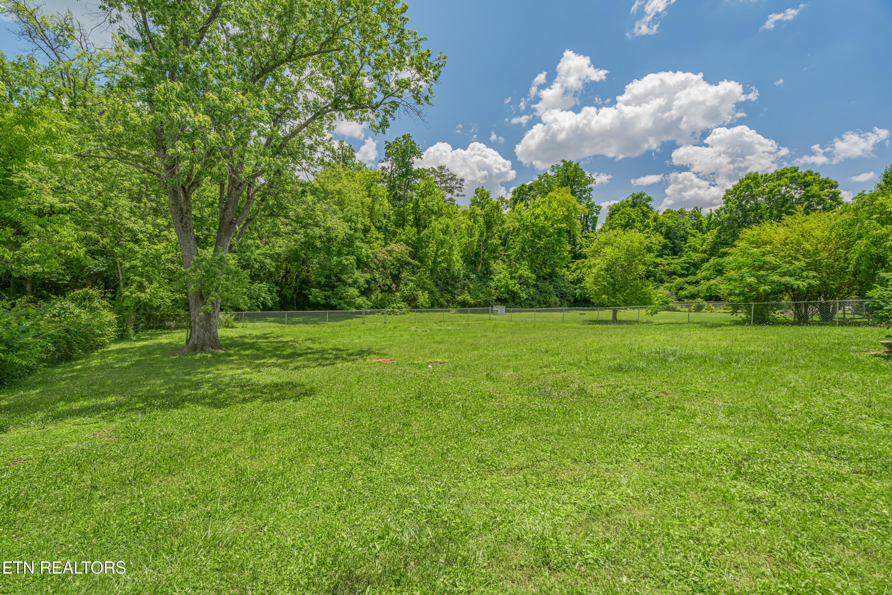 1802 Charles Drive Knoxville TN 37918