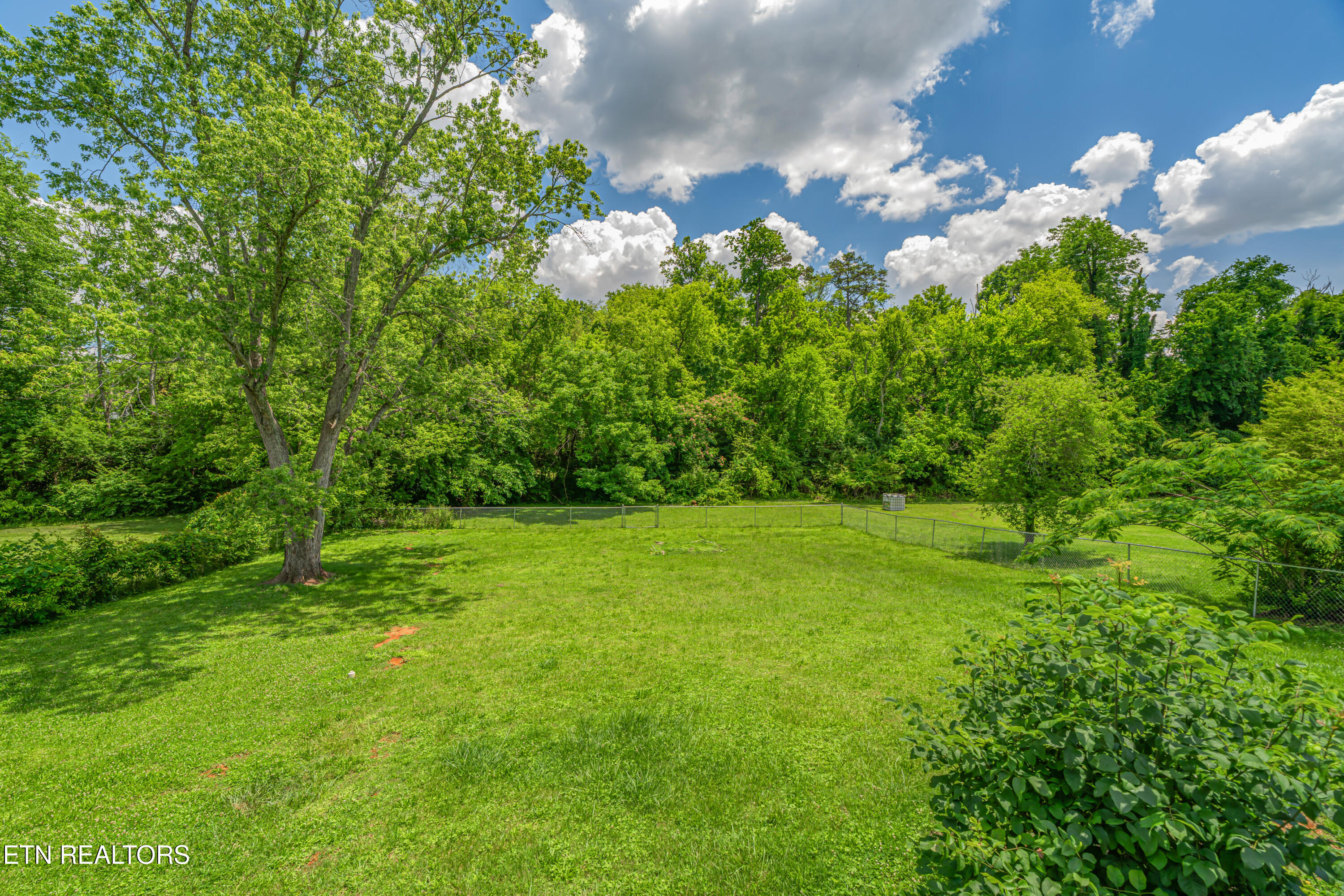 1802 Charles Drive Knoxville TN 37918