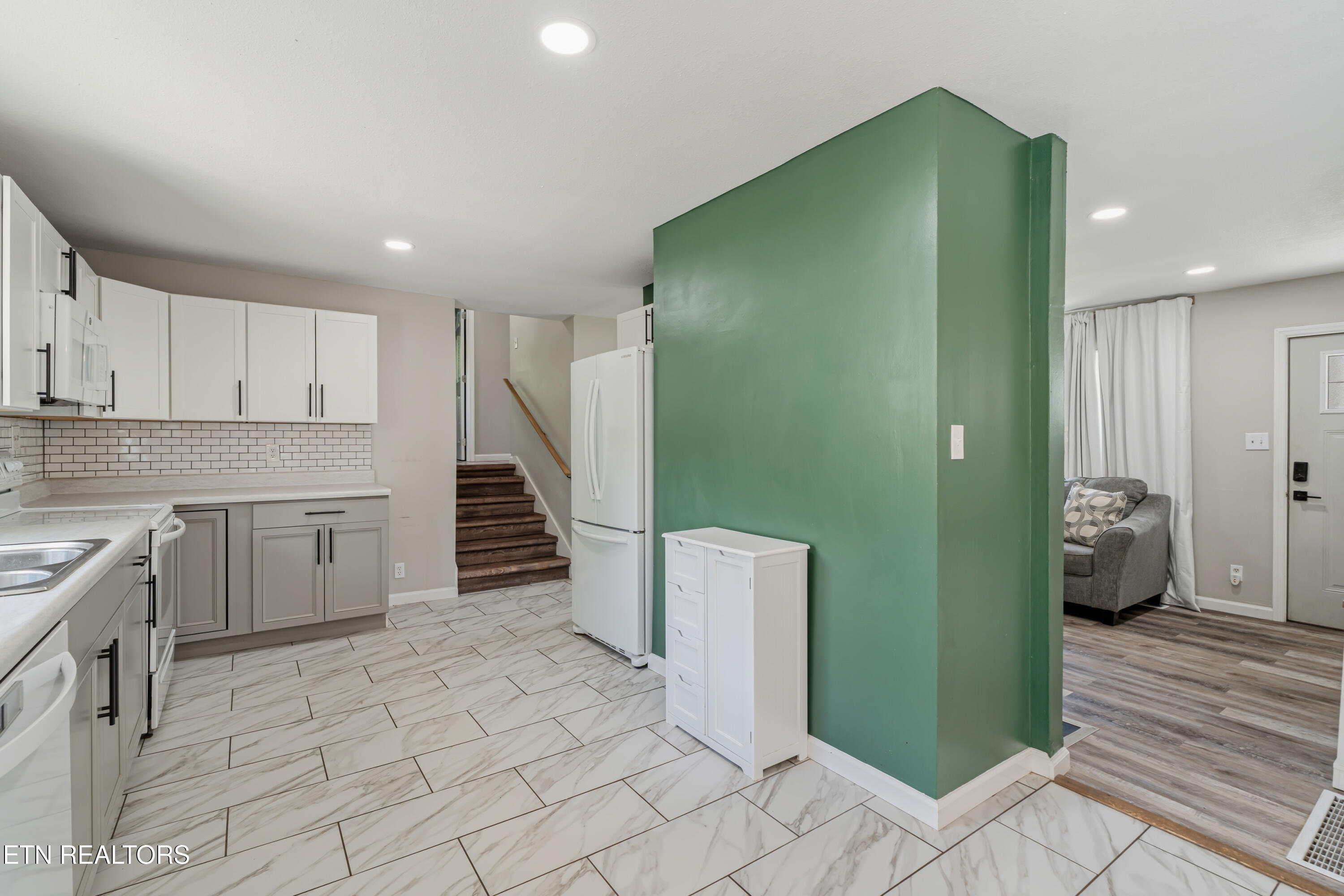 1802 Charles Drive Knoxville TN 37918