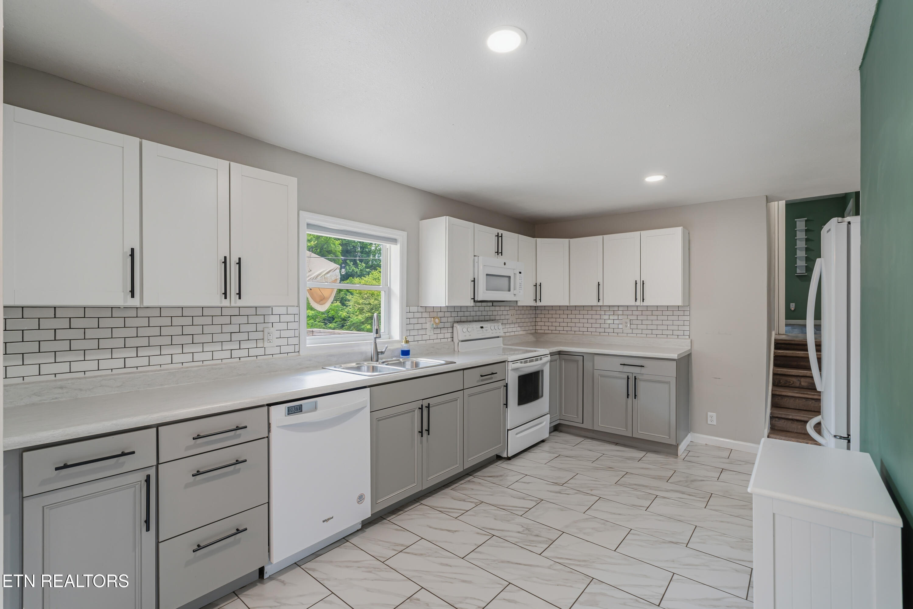1802 Charles Drive Knoxville TN 37918