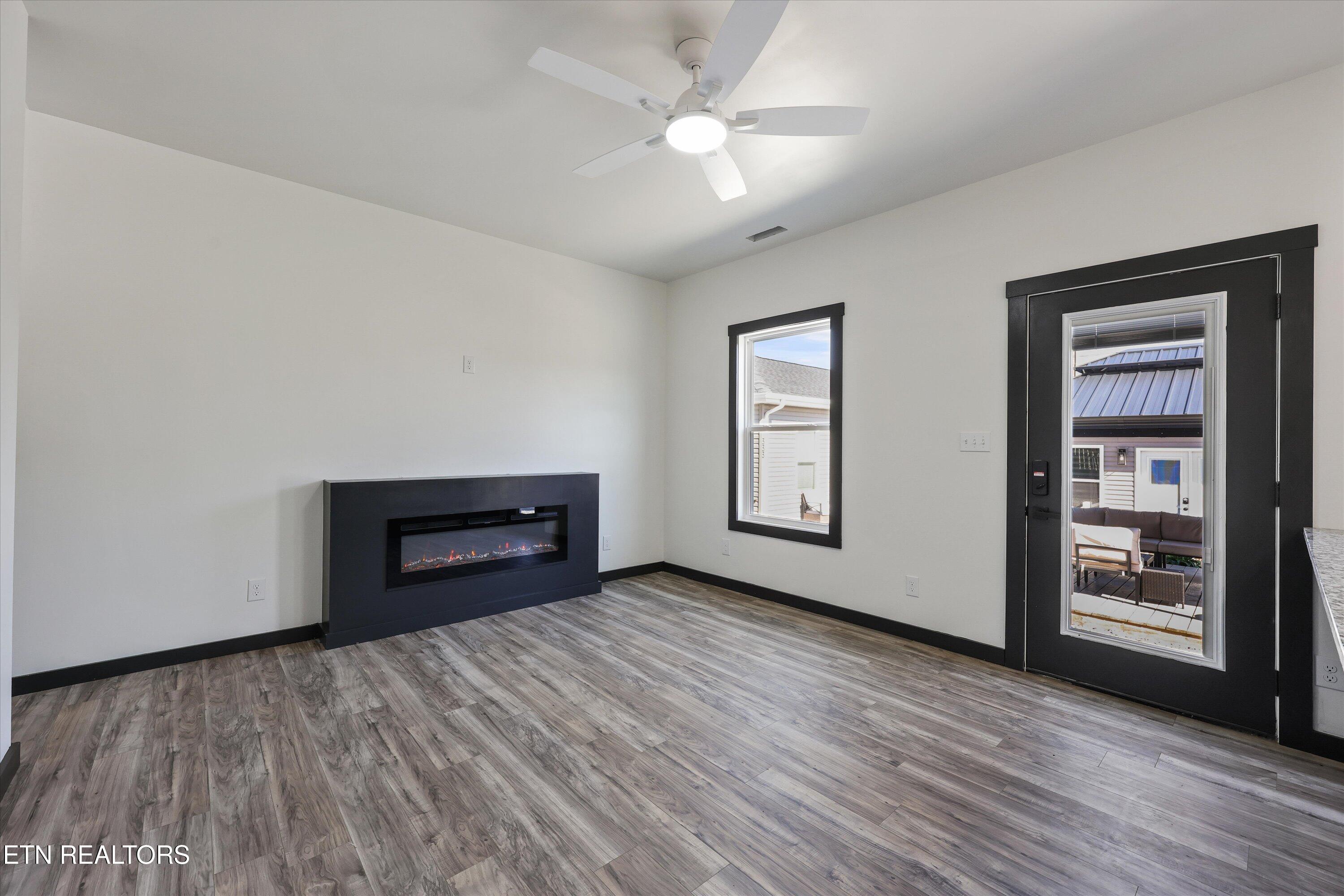 329 7th Street Rocky Top TN 37769