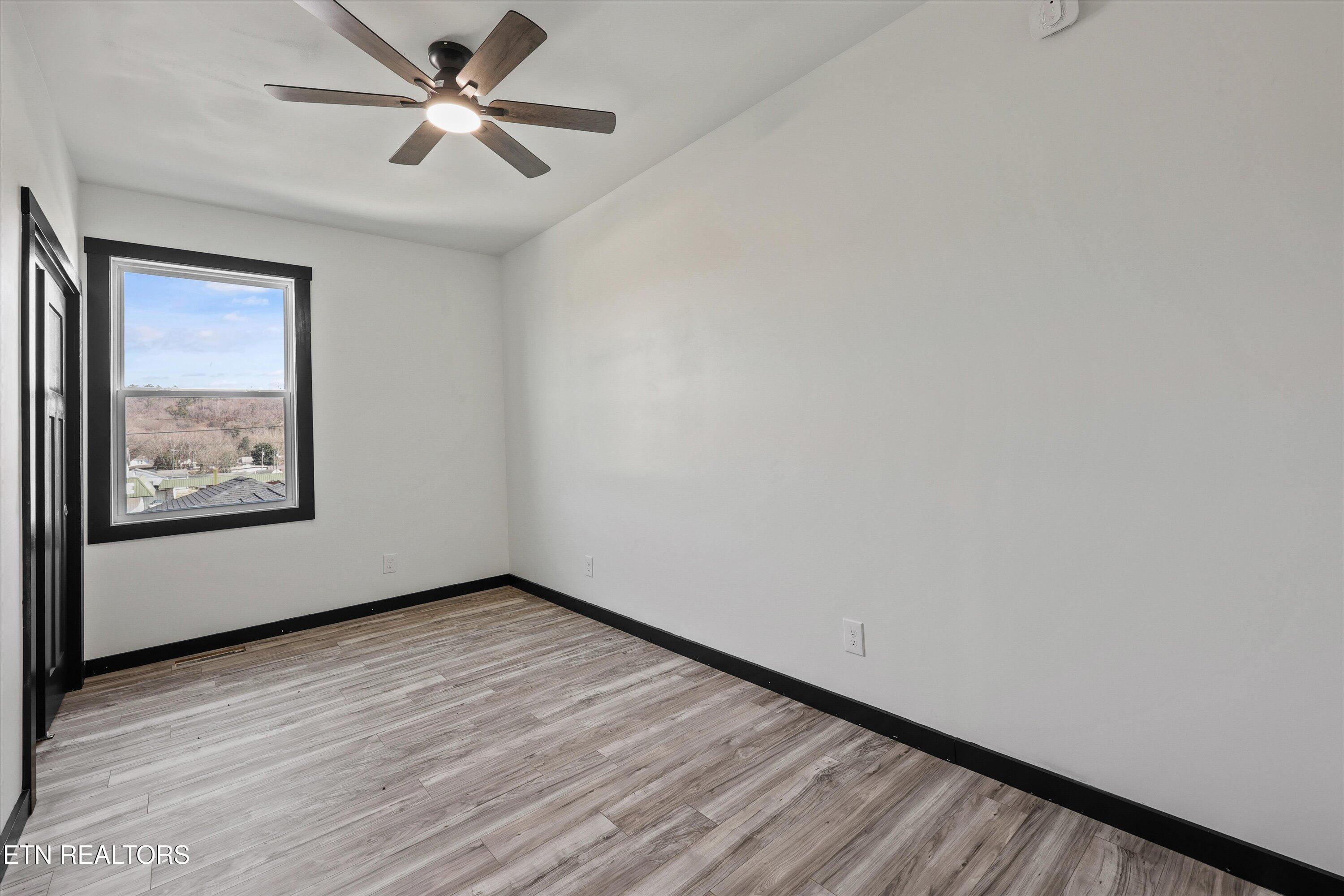 329 7th Street Rocky Top TN 37769