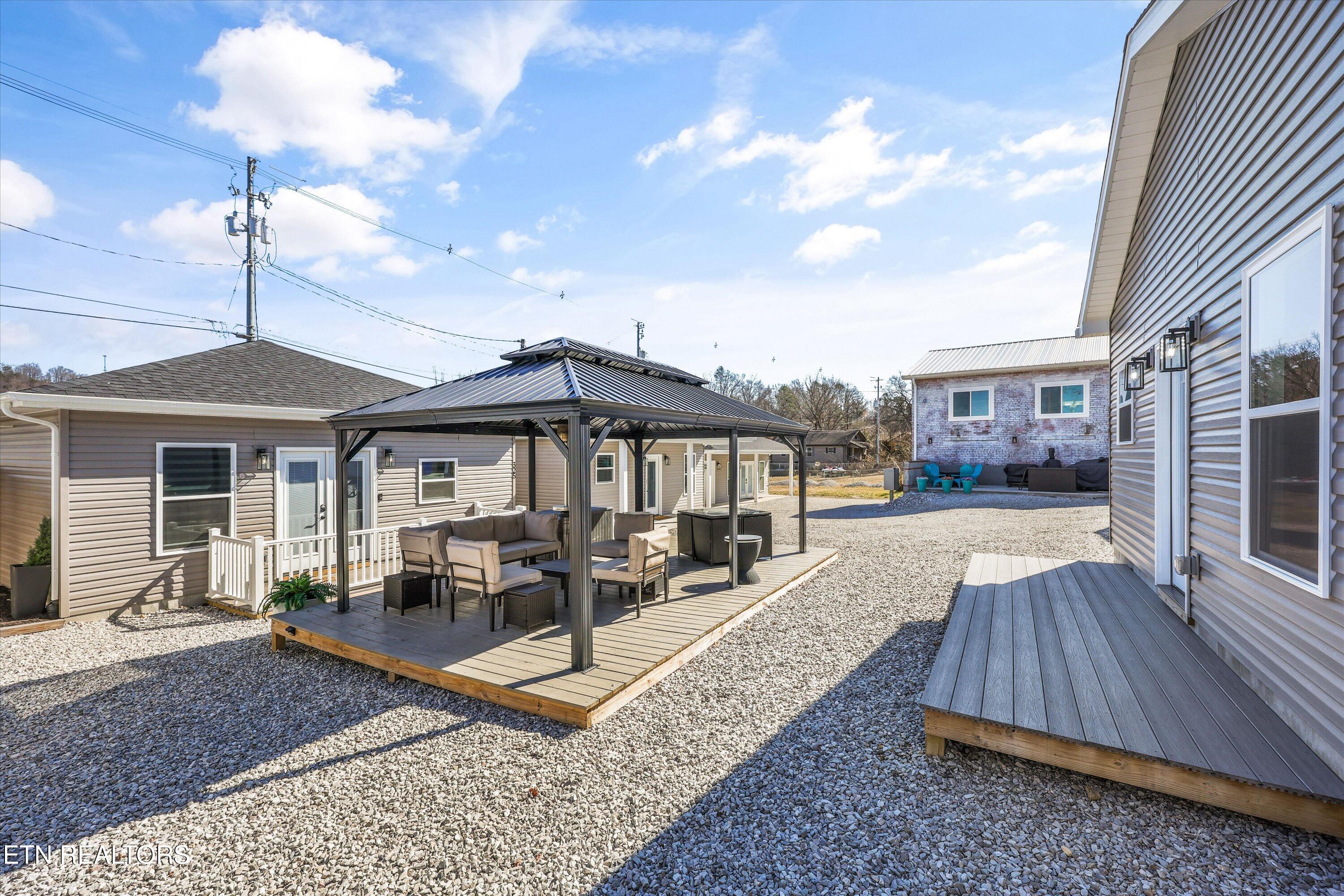 329 7th Street Rocky Top TN 37769