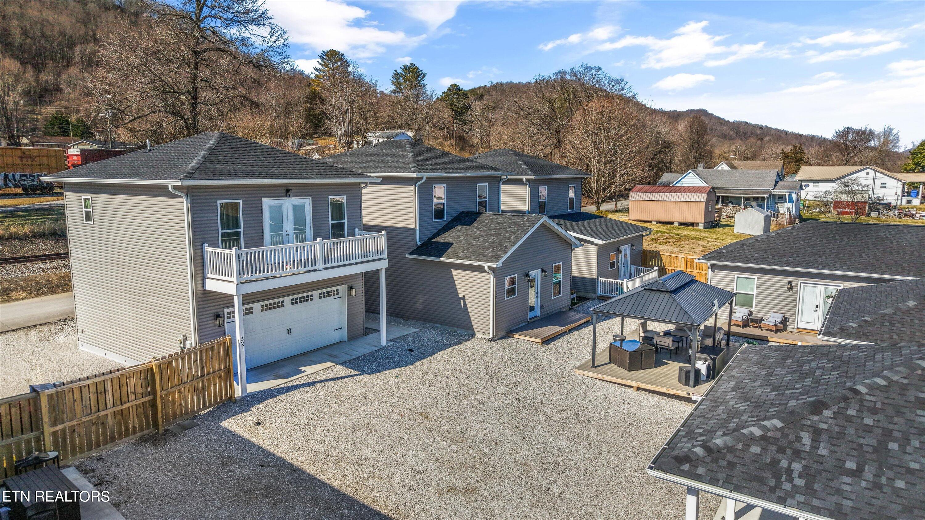 329 7th Street Rocky Top TN 37769