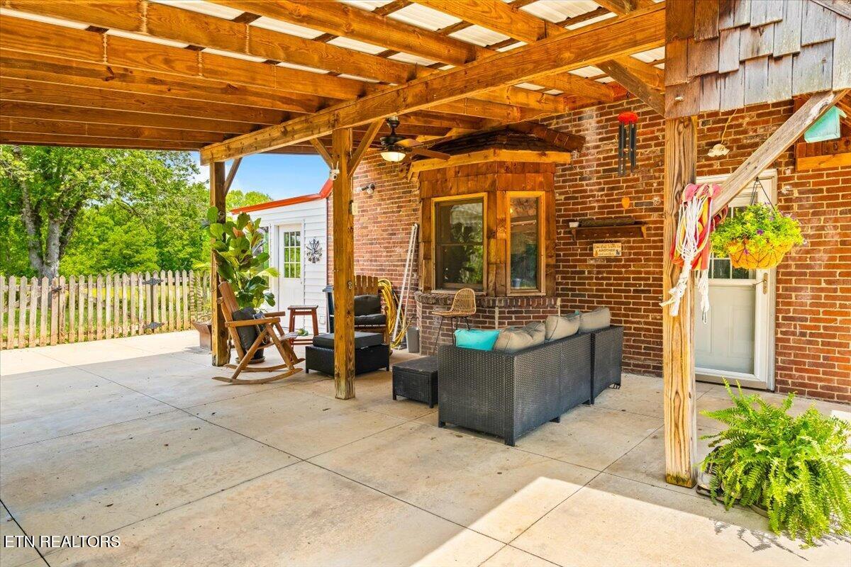 524 Park Road Caryville TN 37714