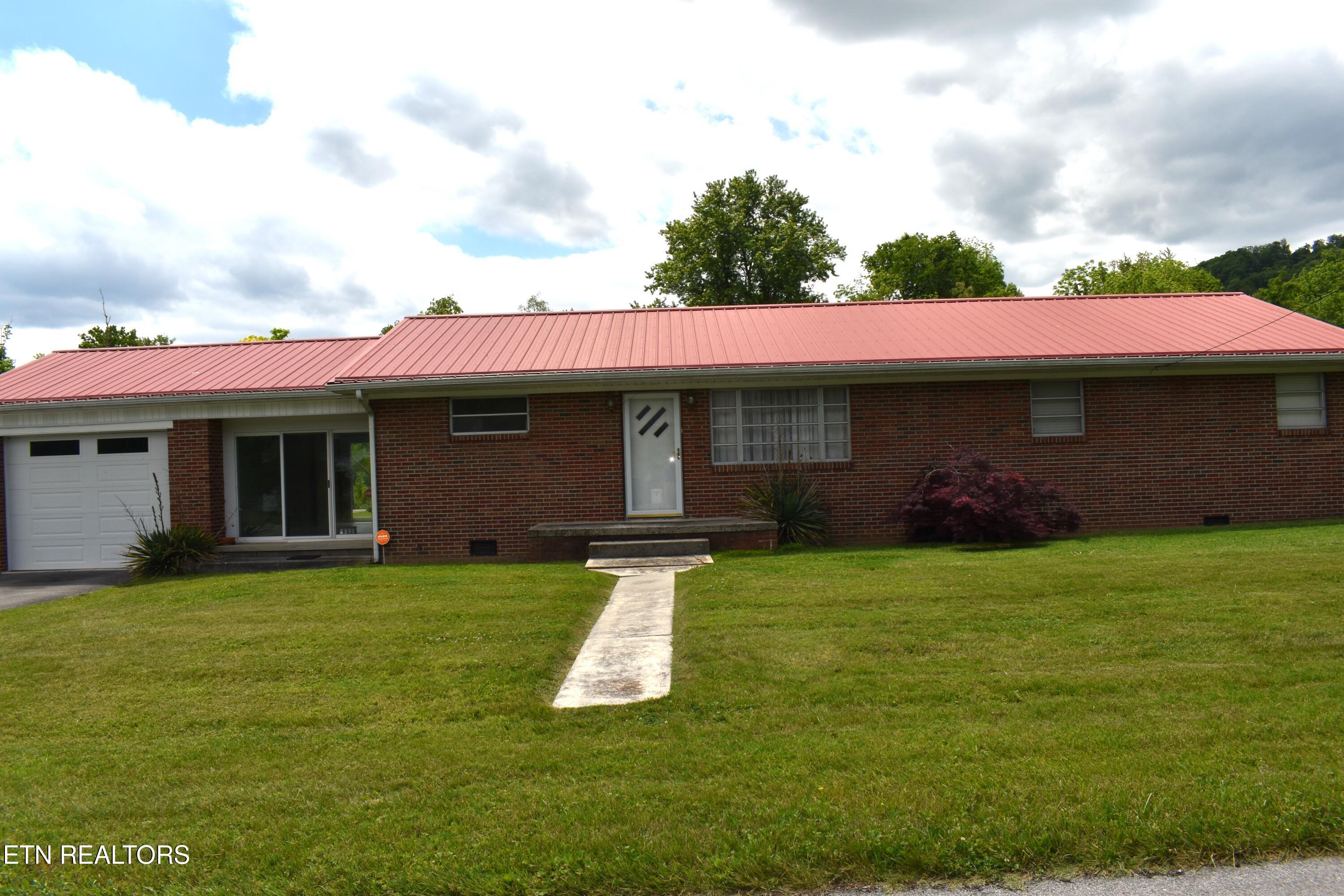635 Washington Avenue Harrogate TN 37752