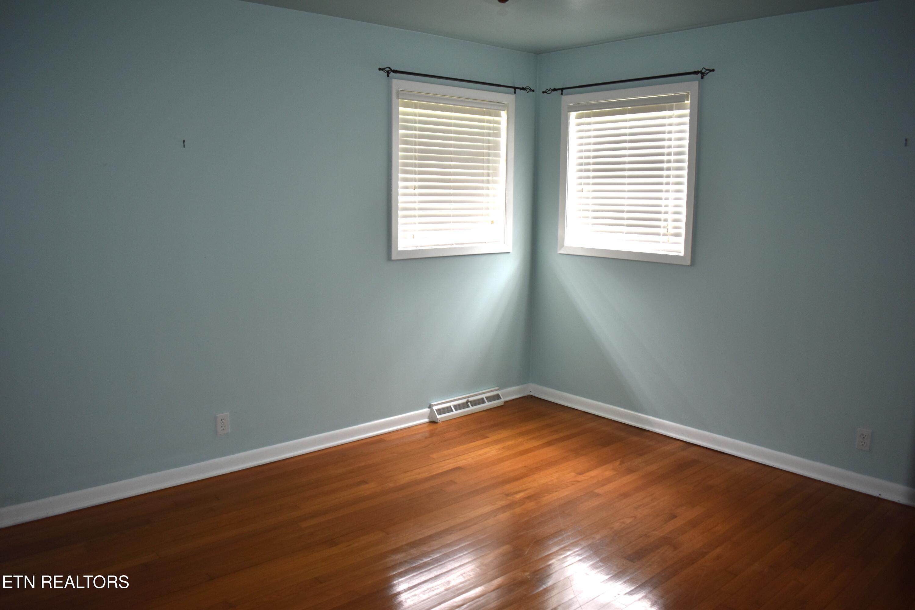 635 Washington Avenue Harrogate TN 37752