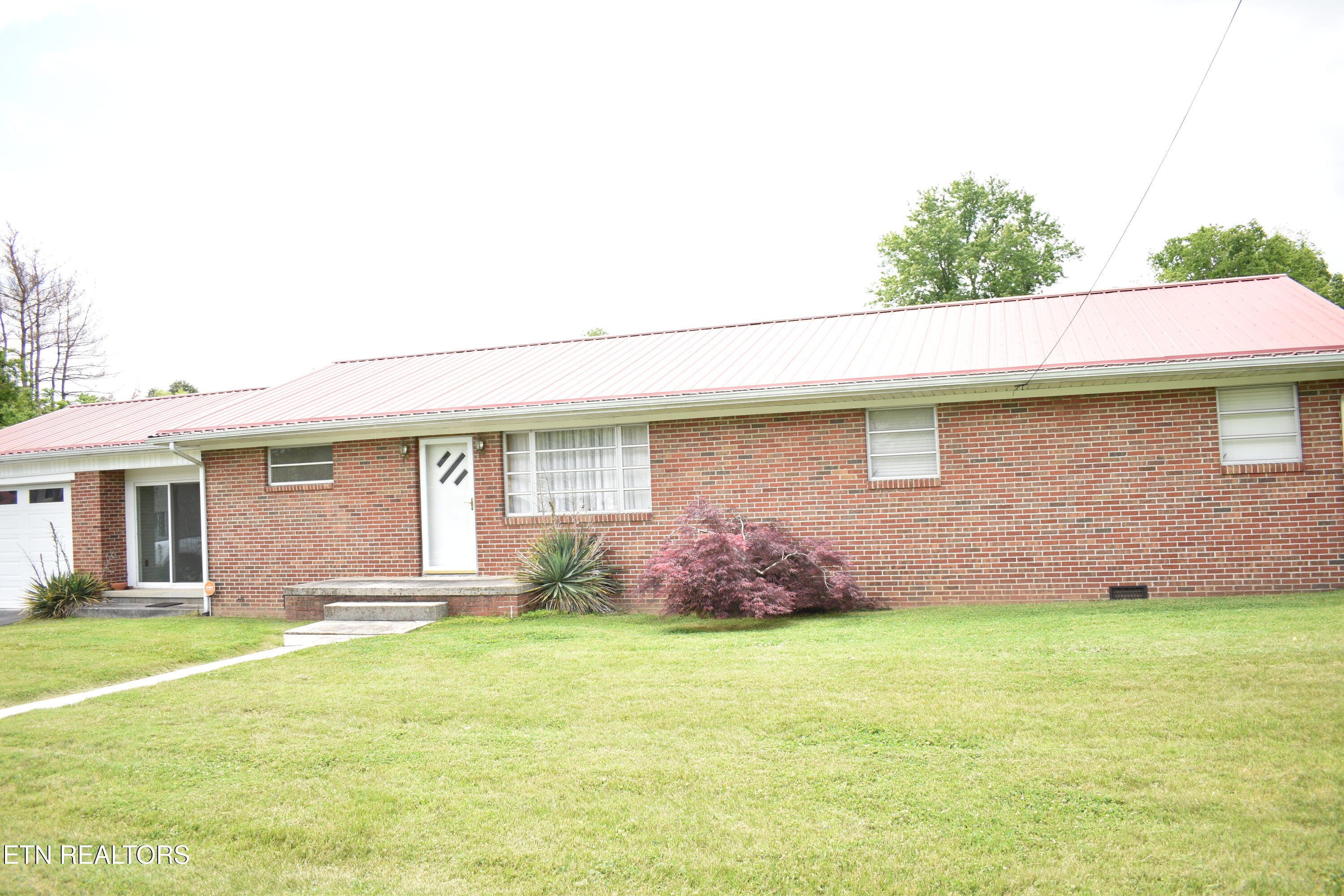 635 Washington Avenue Harrogate TN 37752