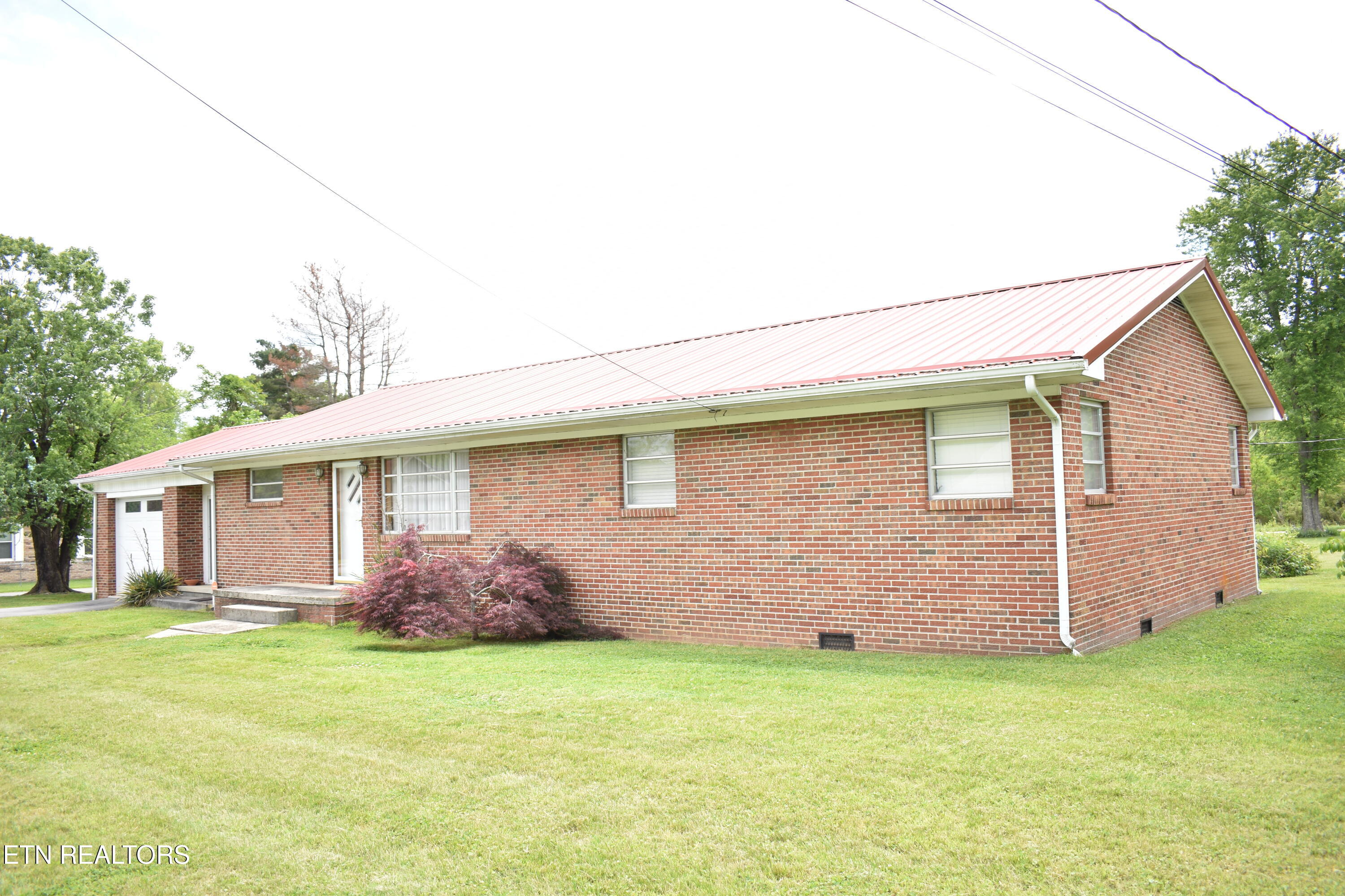 635 Washington Avenue Harrogate TN 37752
