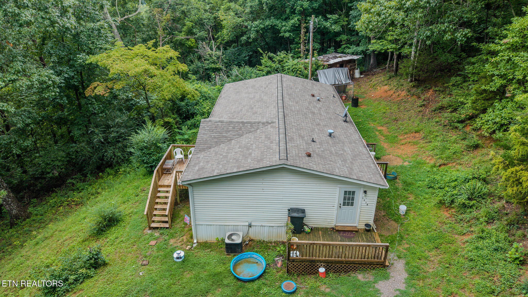 1678 Raven Hill Road Tazewell TN 37879