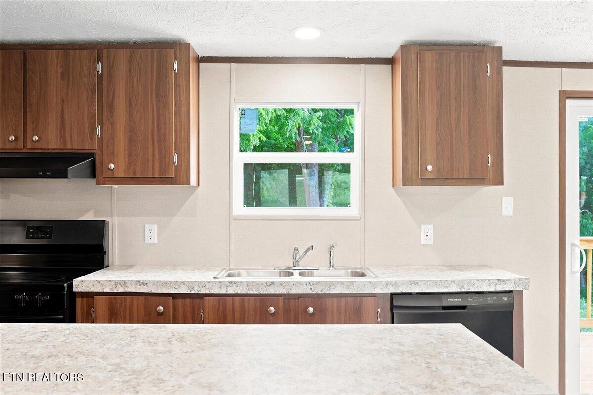 189 Laura Boling Loop Road Strawberry Plains TN 37871
