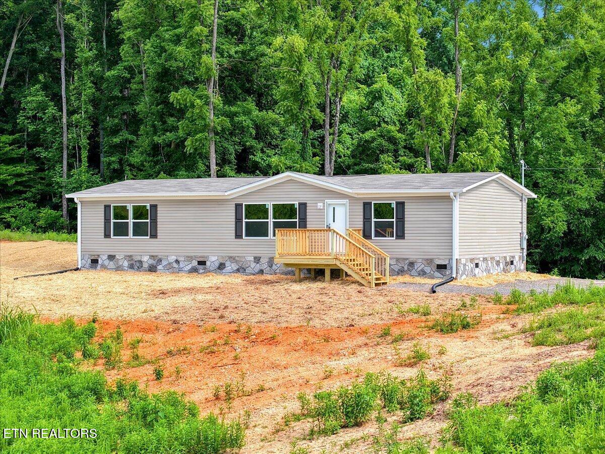 189 Laura Boling Loop Road Strawberry Plains TN 37871