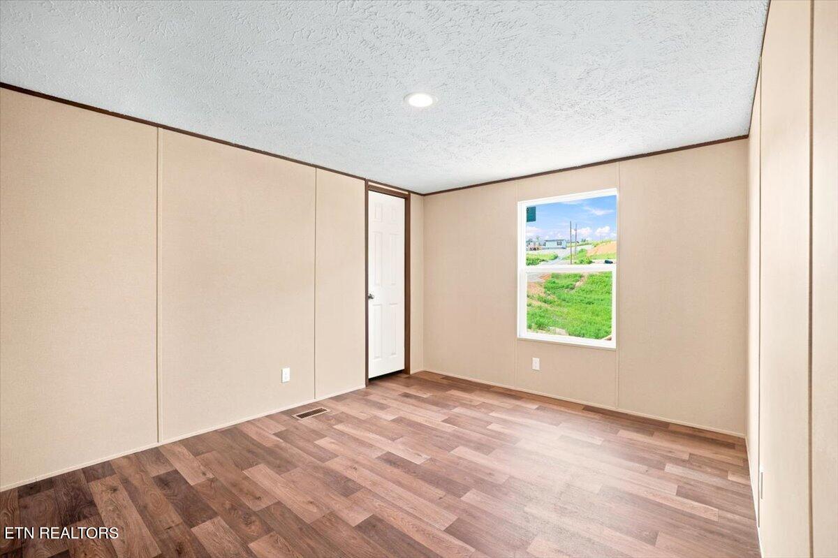 189 Laura Boling Loop Road Strawberry Plains TN 37871
