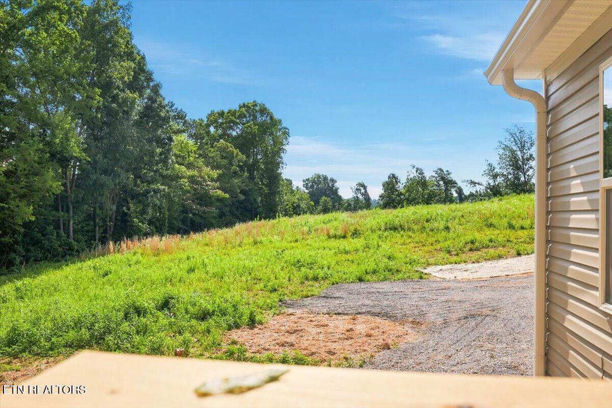 189 Laura Boling Loop Road Strawberry Plains TN 37871