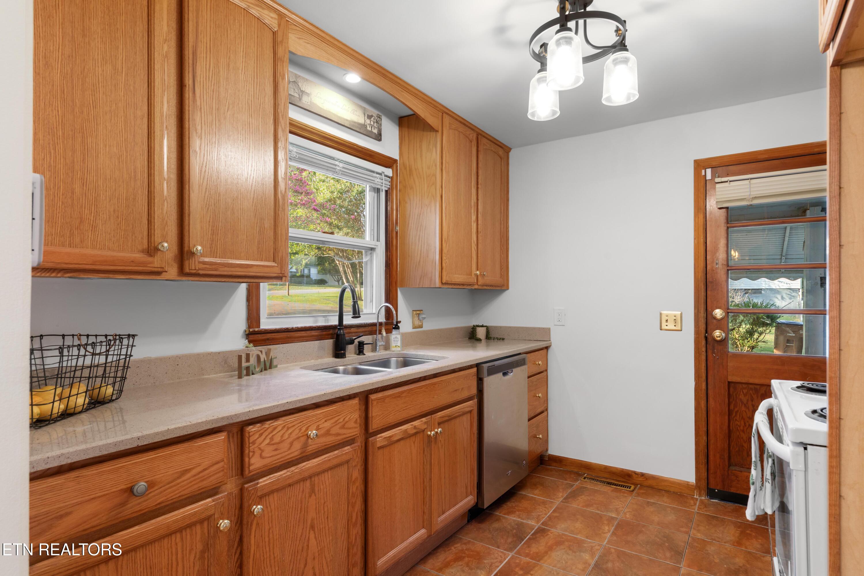 1500 Reaves Road Knoxville TN 37912
