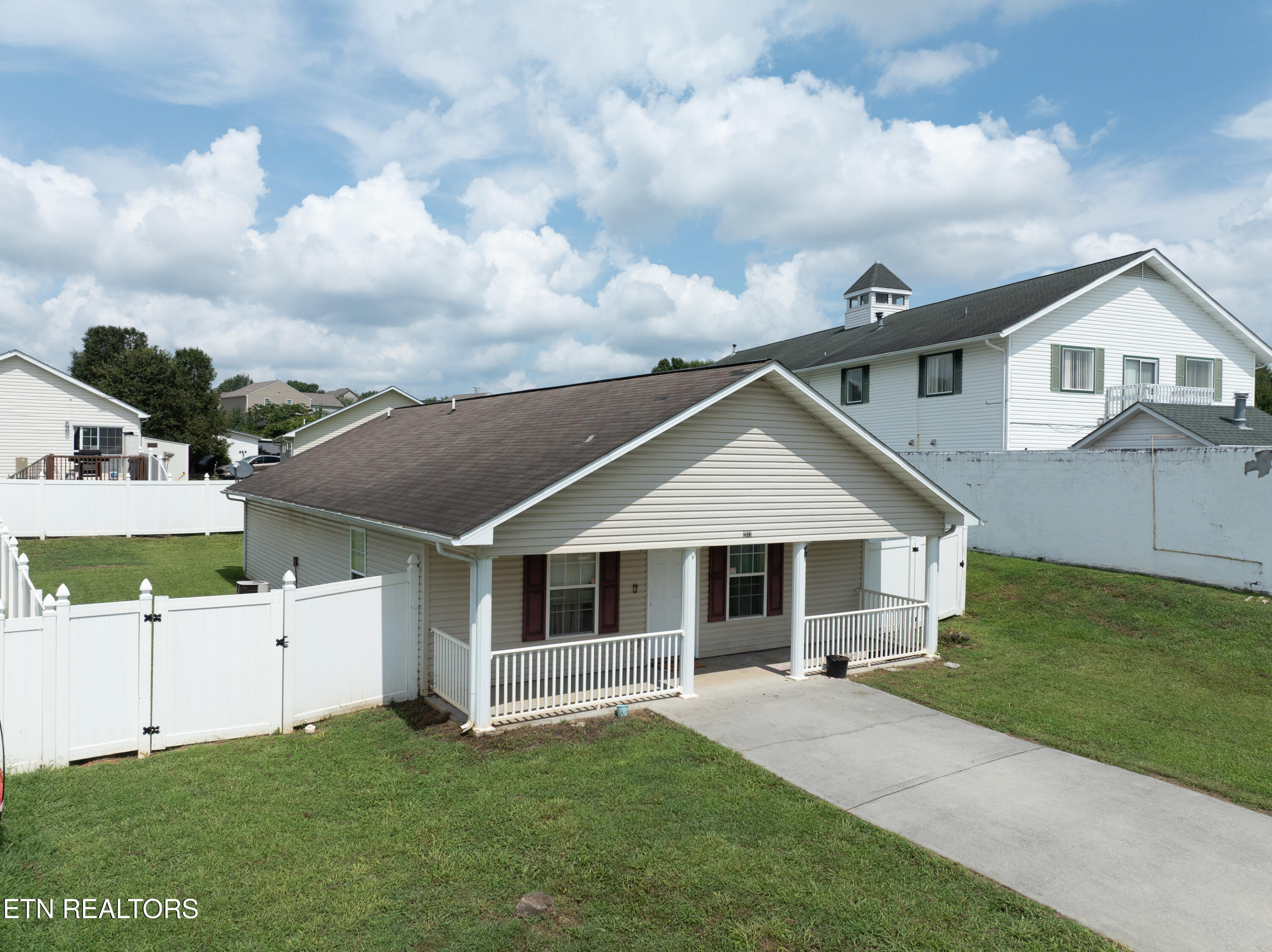 2573 Bay Meadows Way Sevierville TN 37876