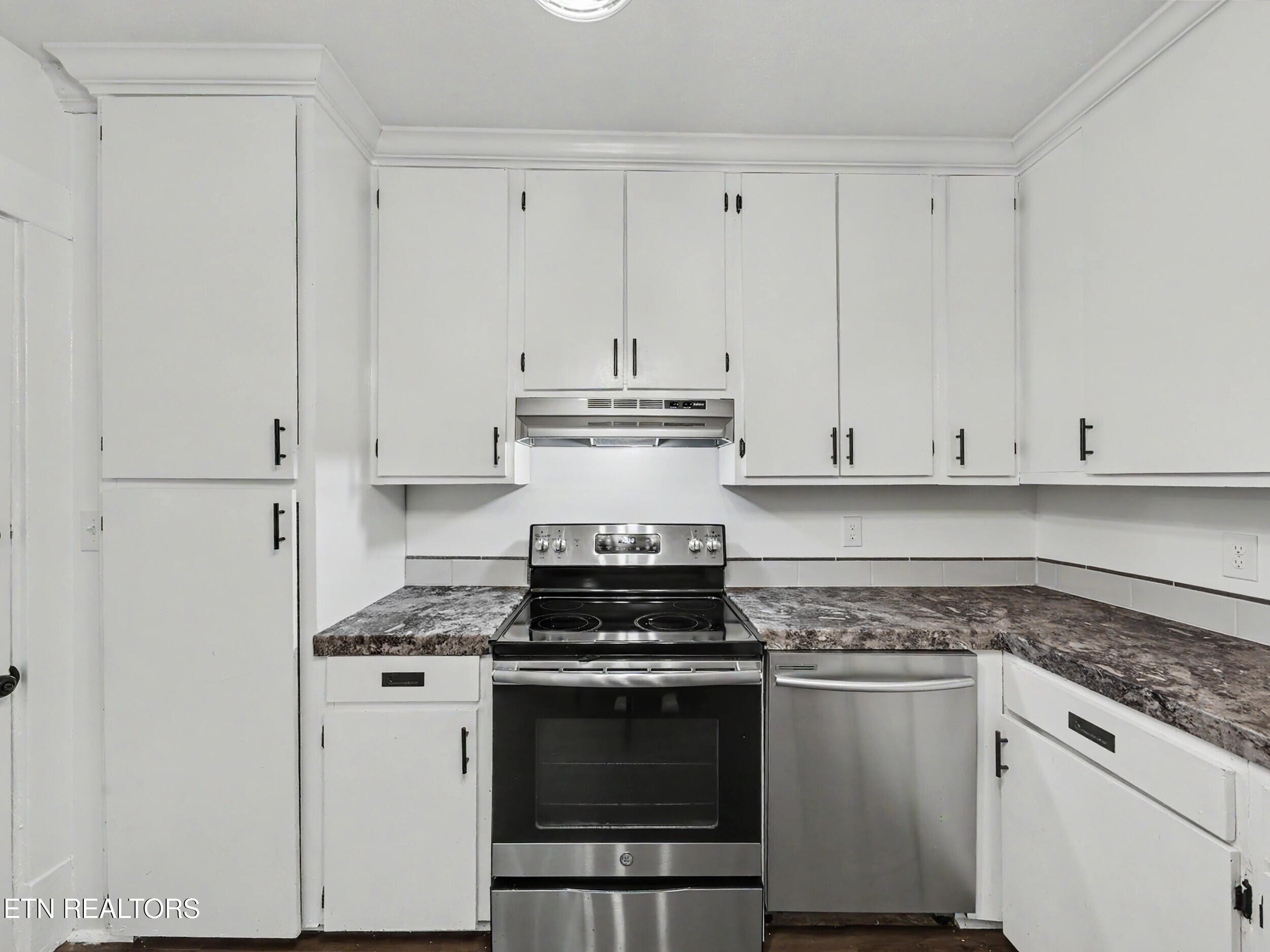 2311 Cedar Lane Knoxville TN 37918