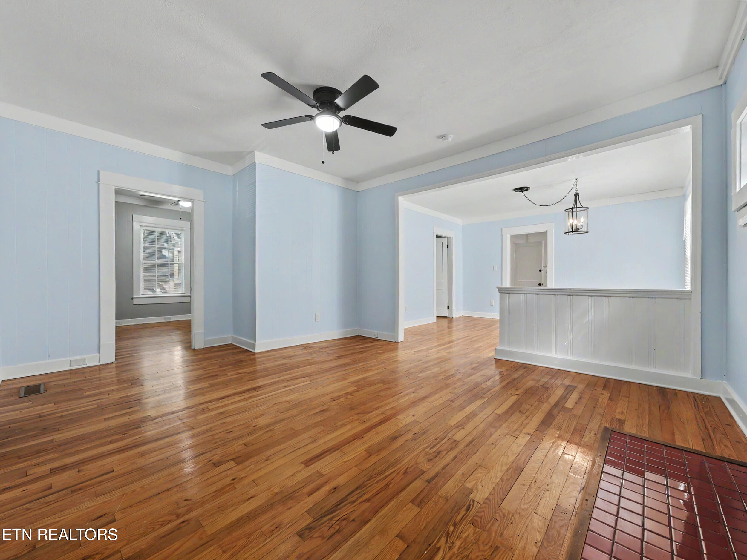 2311 Cedar Lane Knoxville TN 37918