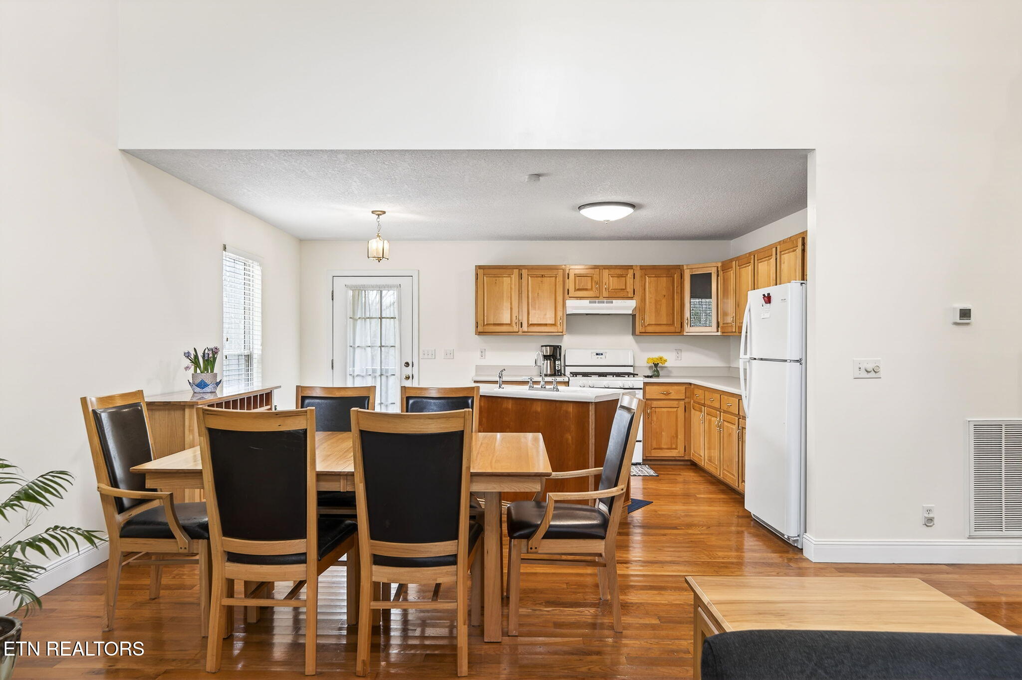 331 E Cove Road Monterey TN 38574