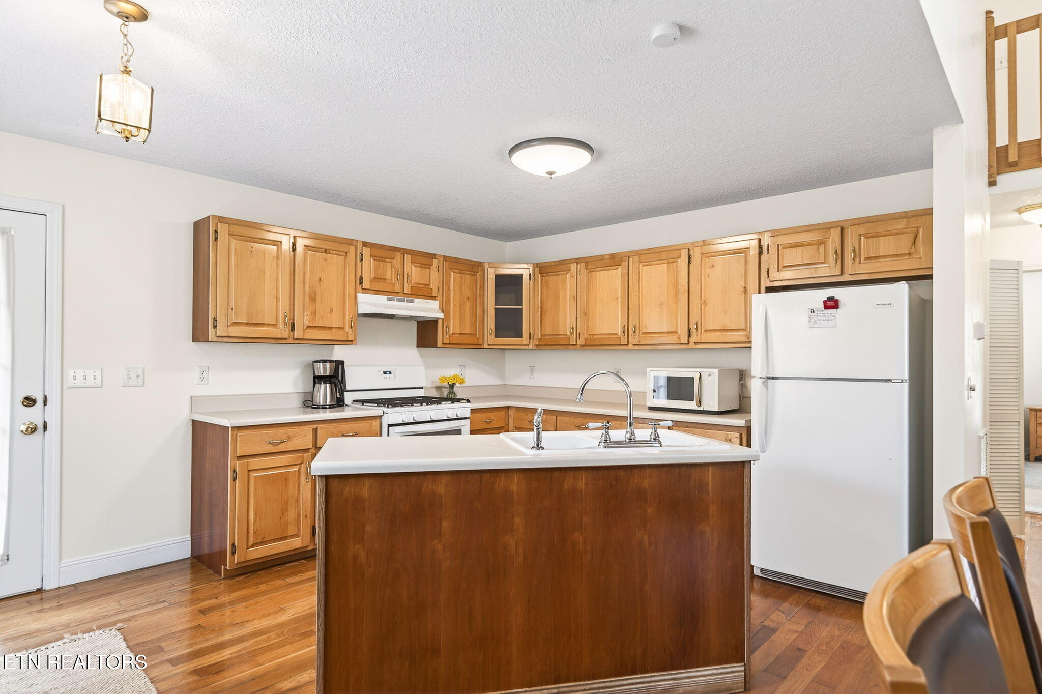 331 E Cove Road Monterey TN 38574