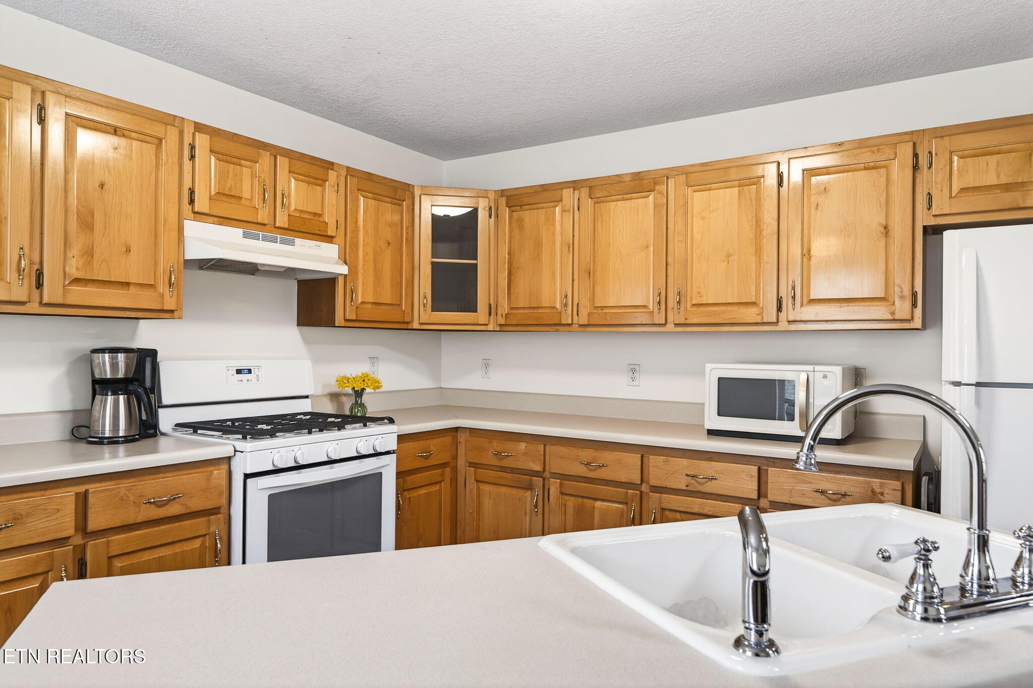 331 E Cove Road Monterey TN 38574