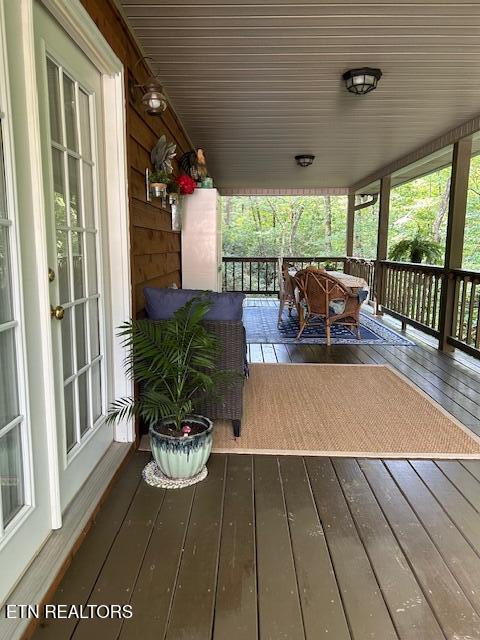331 E Cove Road Monterey TN 38574