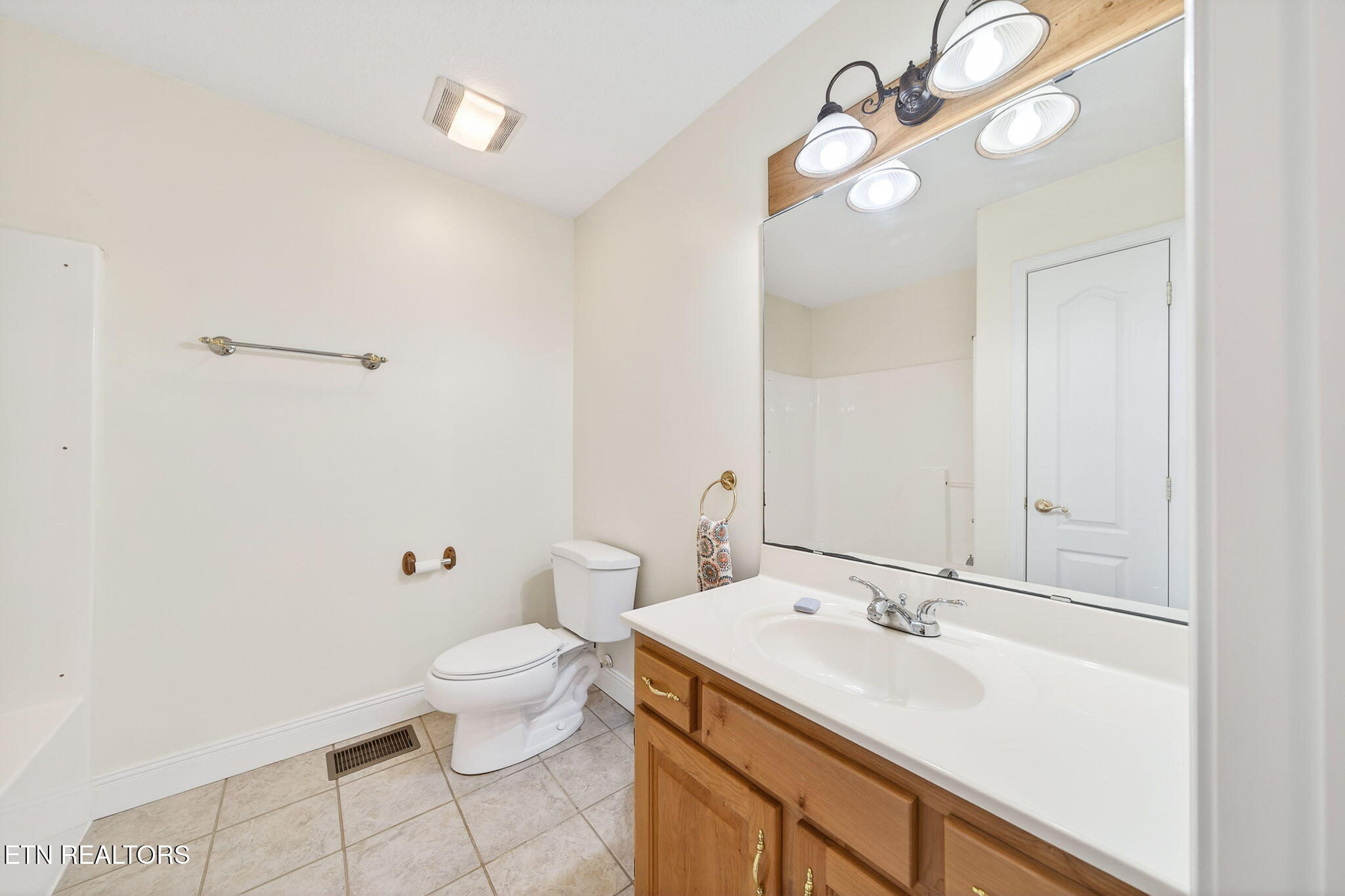 331 E Cove Road Monterey TN 38574