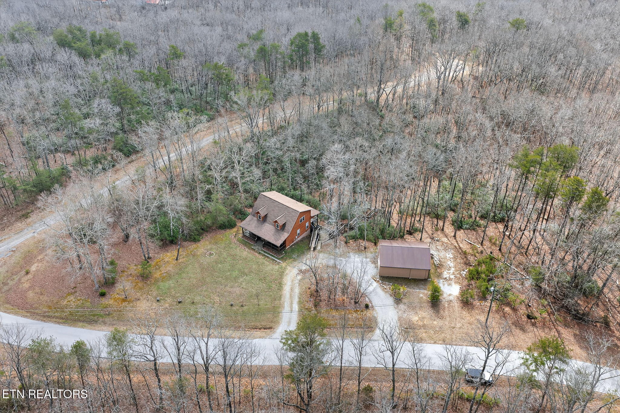 331 E Cove Road Monterey TN 38574