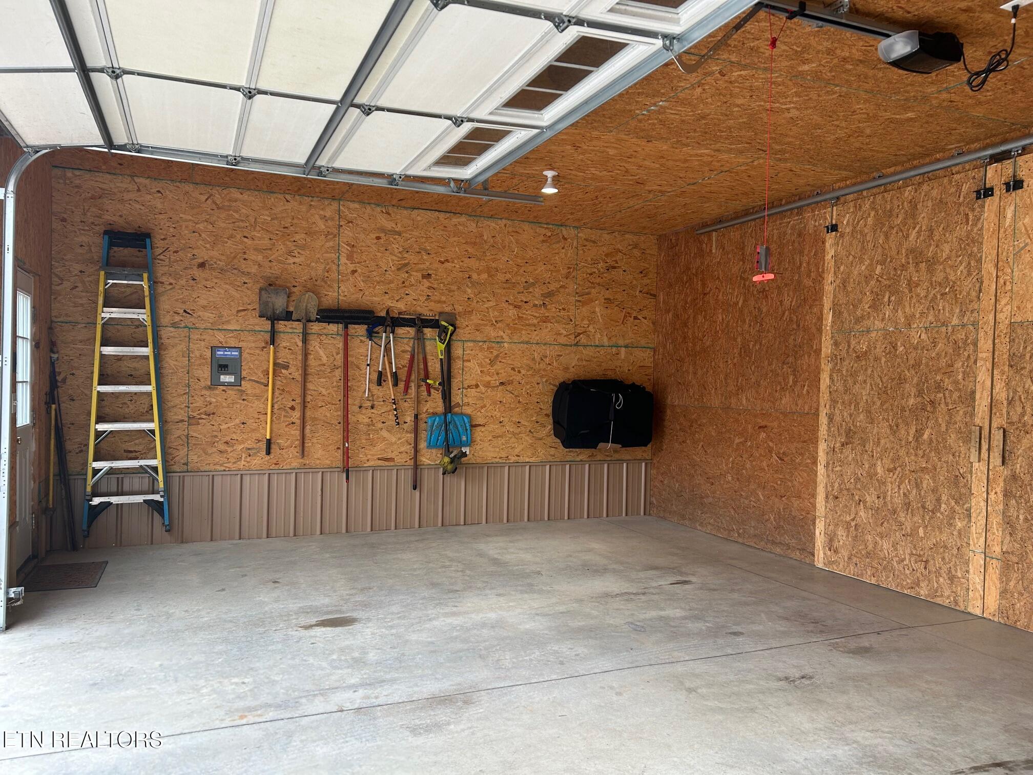 331 E Cove Road Monterey TN 38574