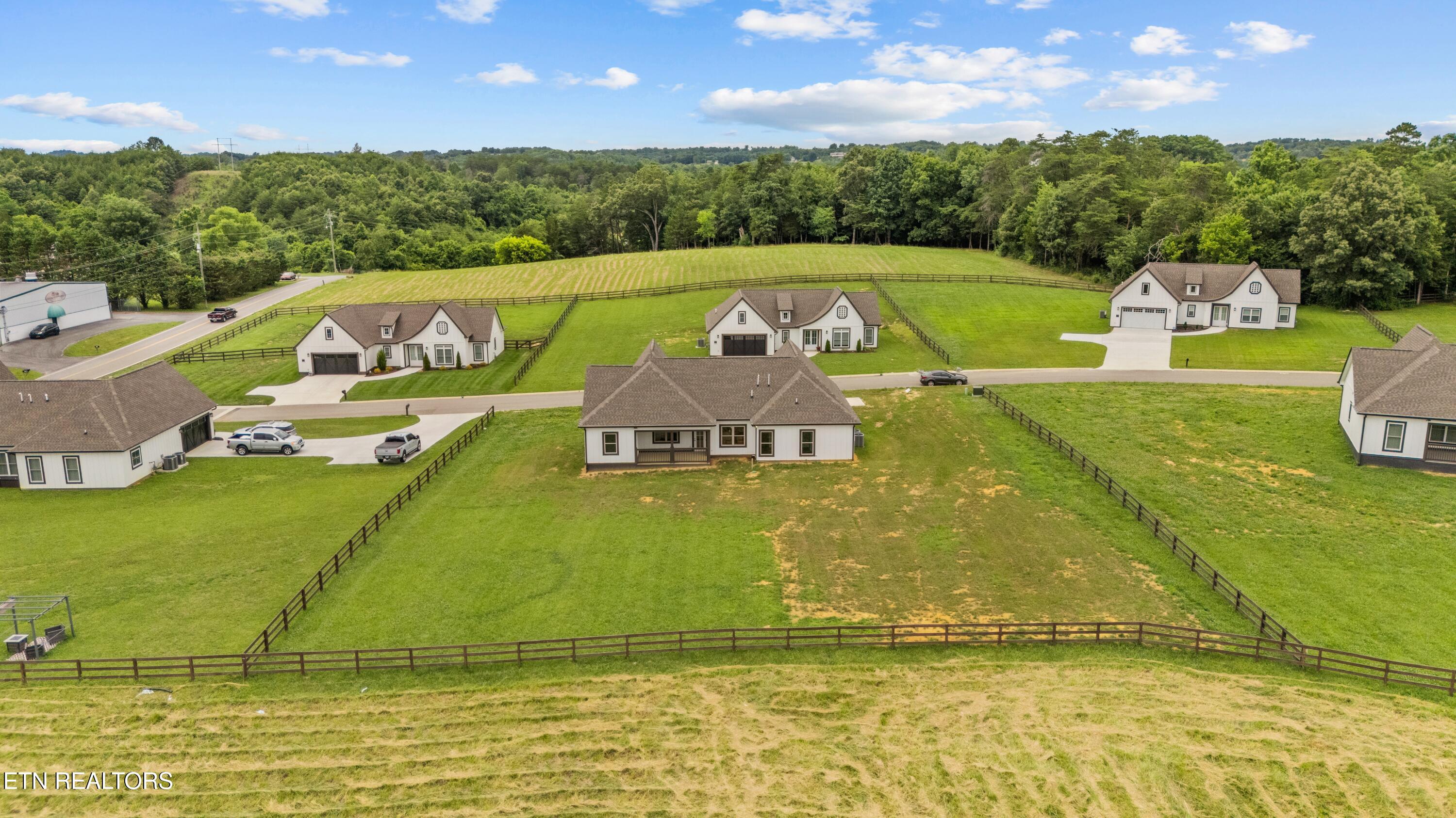 2410 Iron Forge Way Sevierville TN 37876