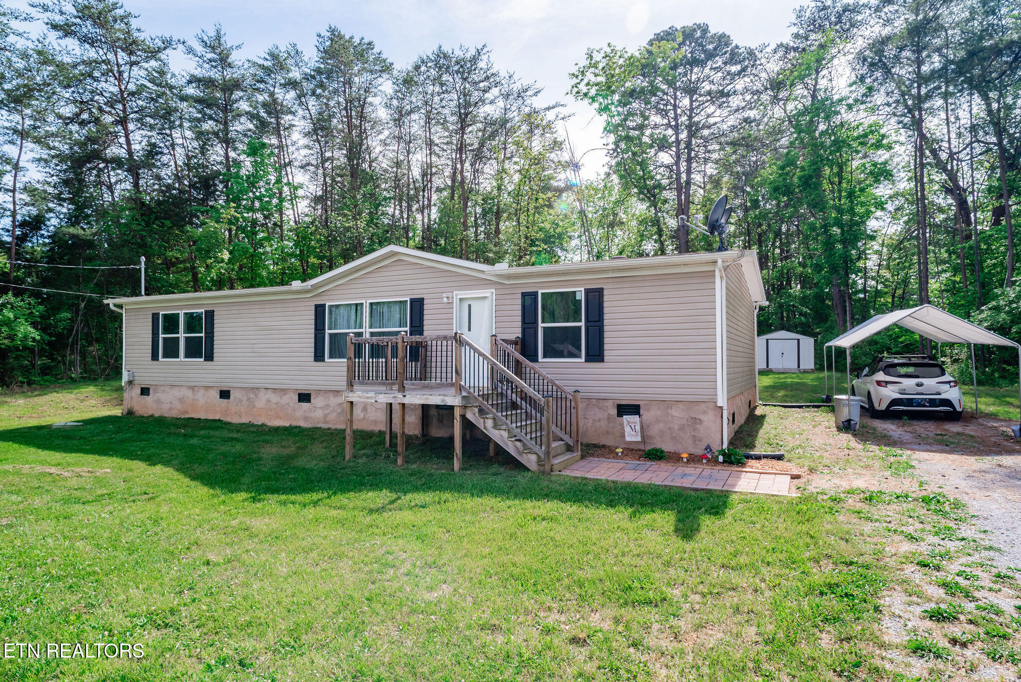 113 2nd Street Corryton TN 37721