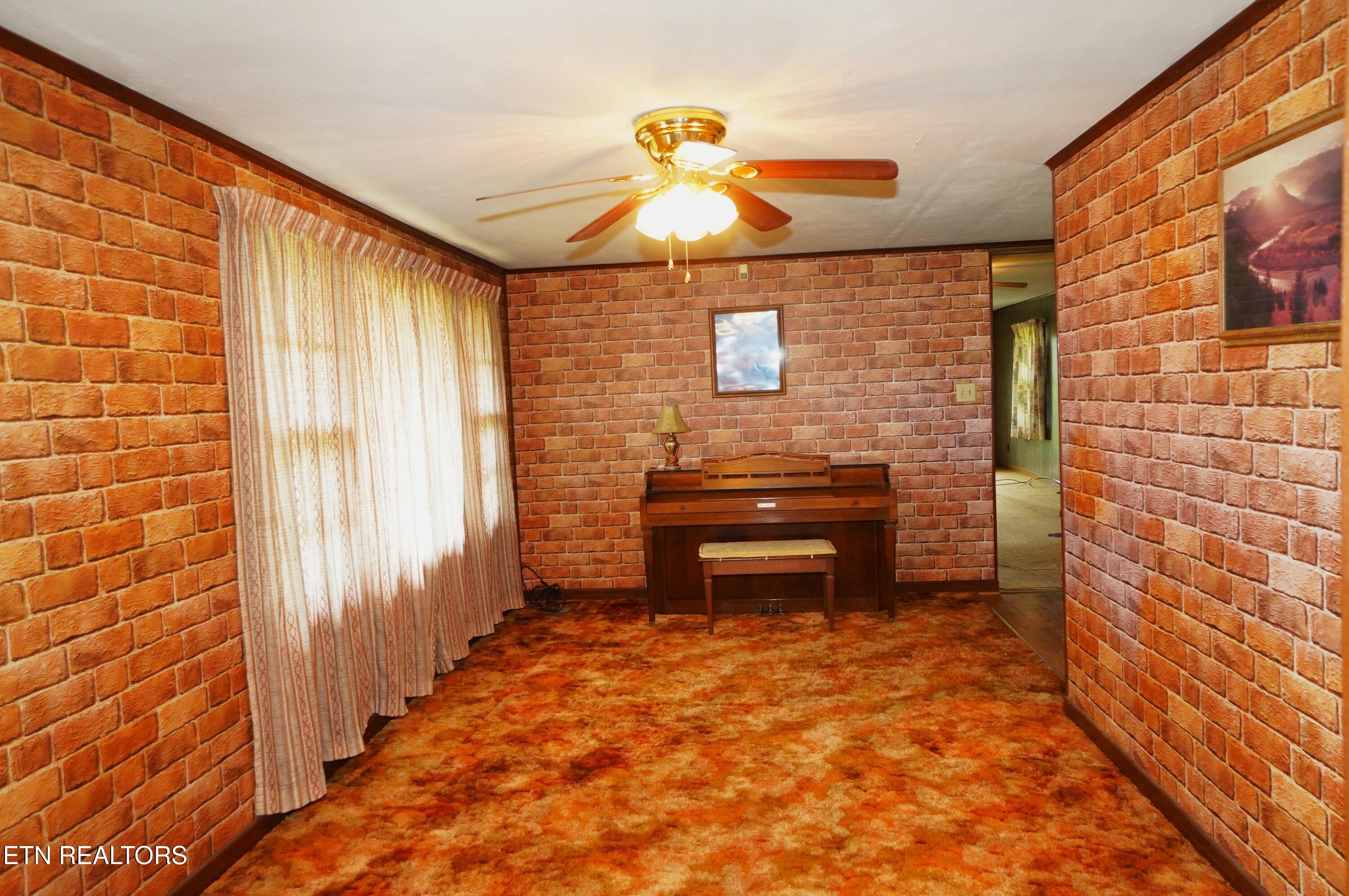412 Jimtown Road Newport TN 37821