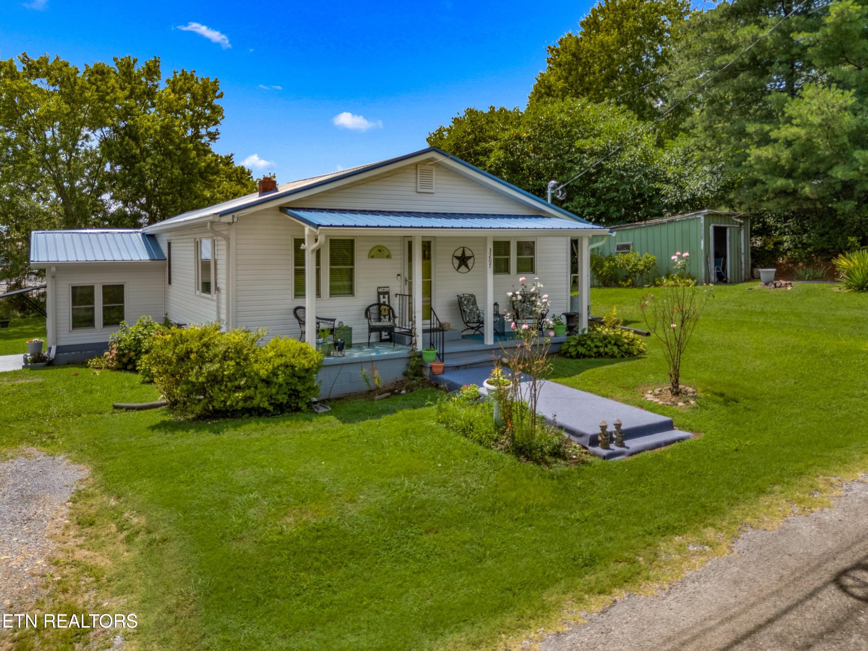 3207 Dove Lane White Pine TN 37890