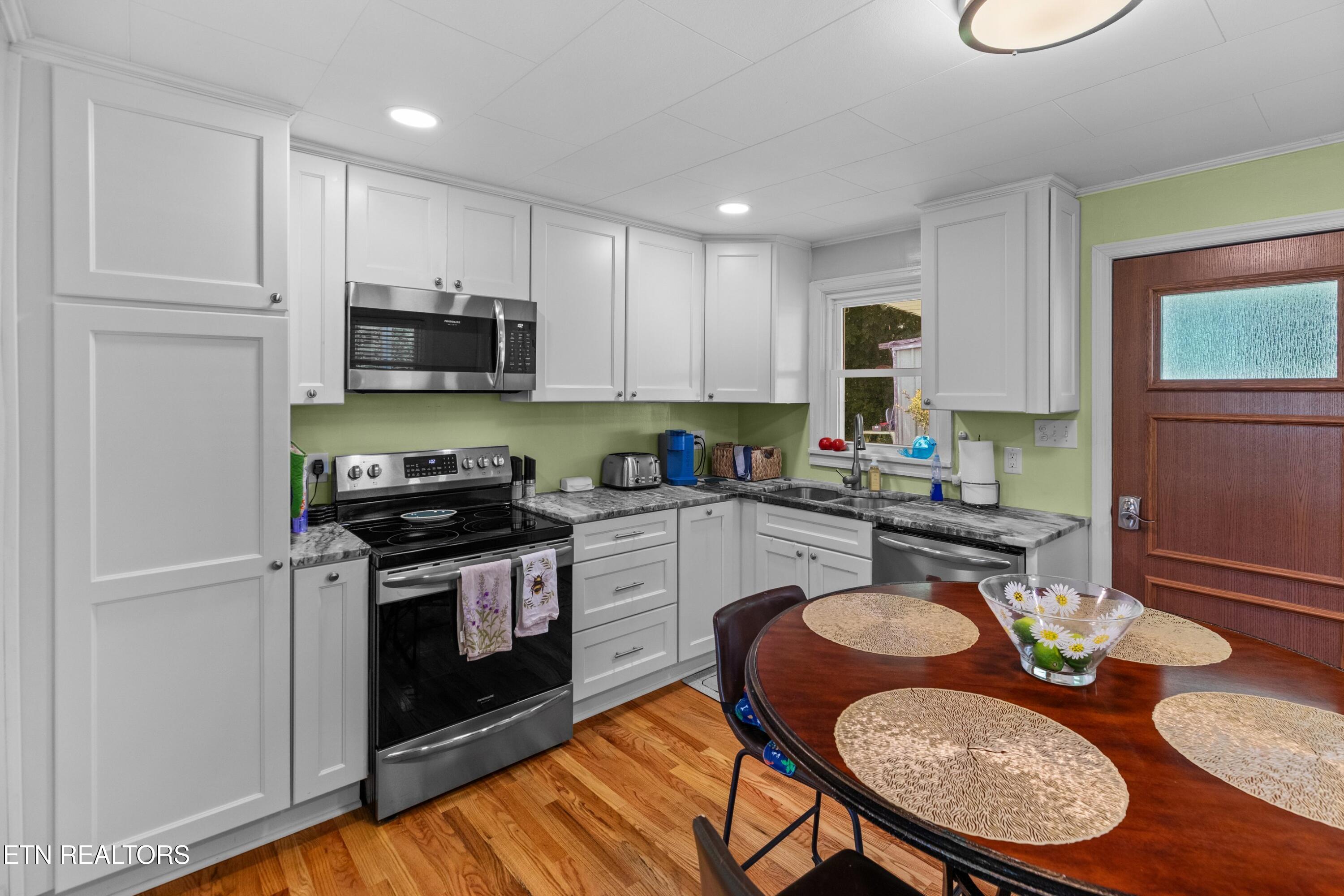 3207 Dove Lane White Pine TN 37890
