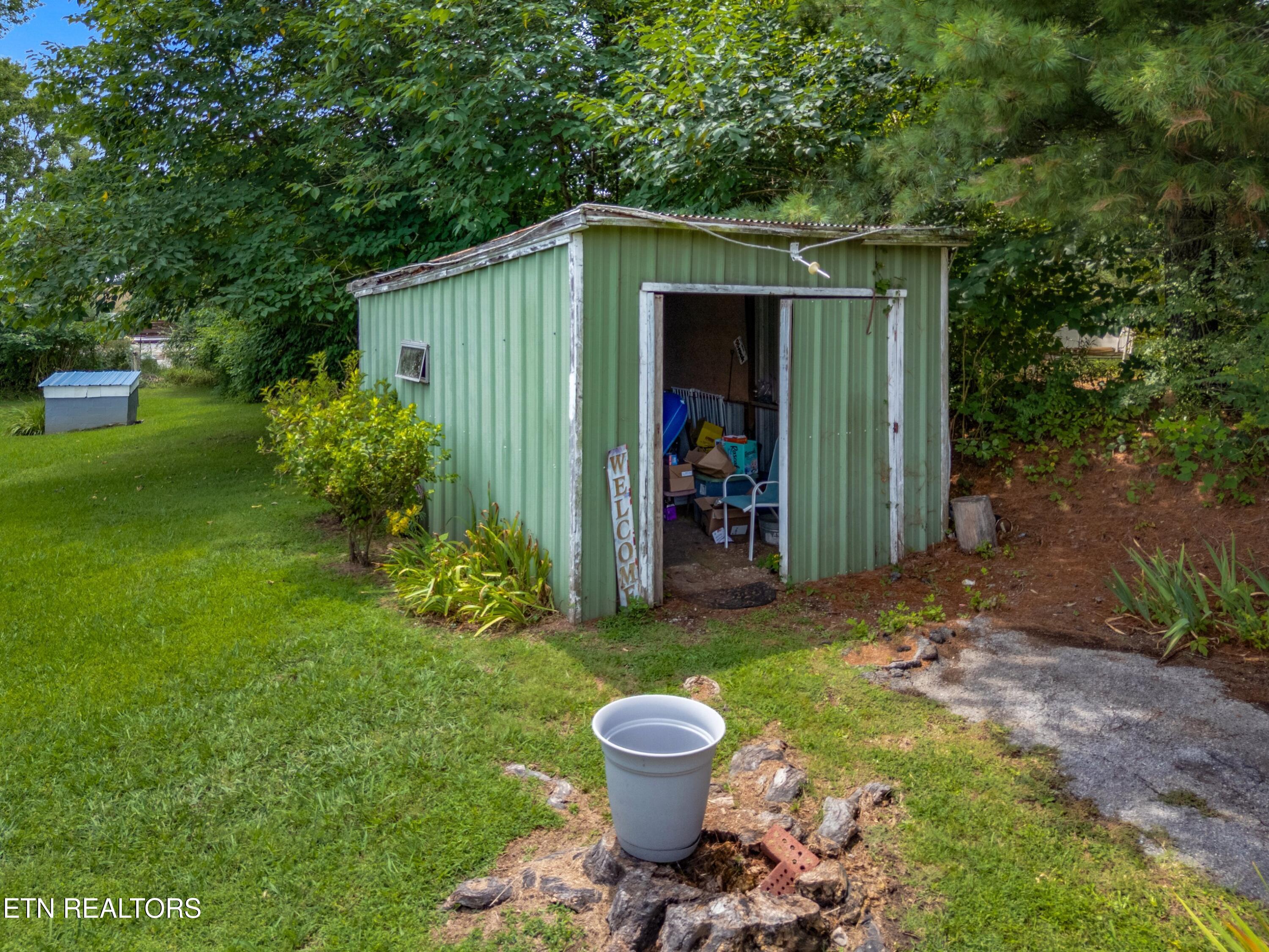 3207 Dove Lane White Pine TN 37890