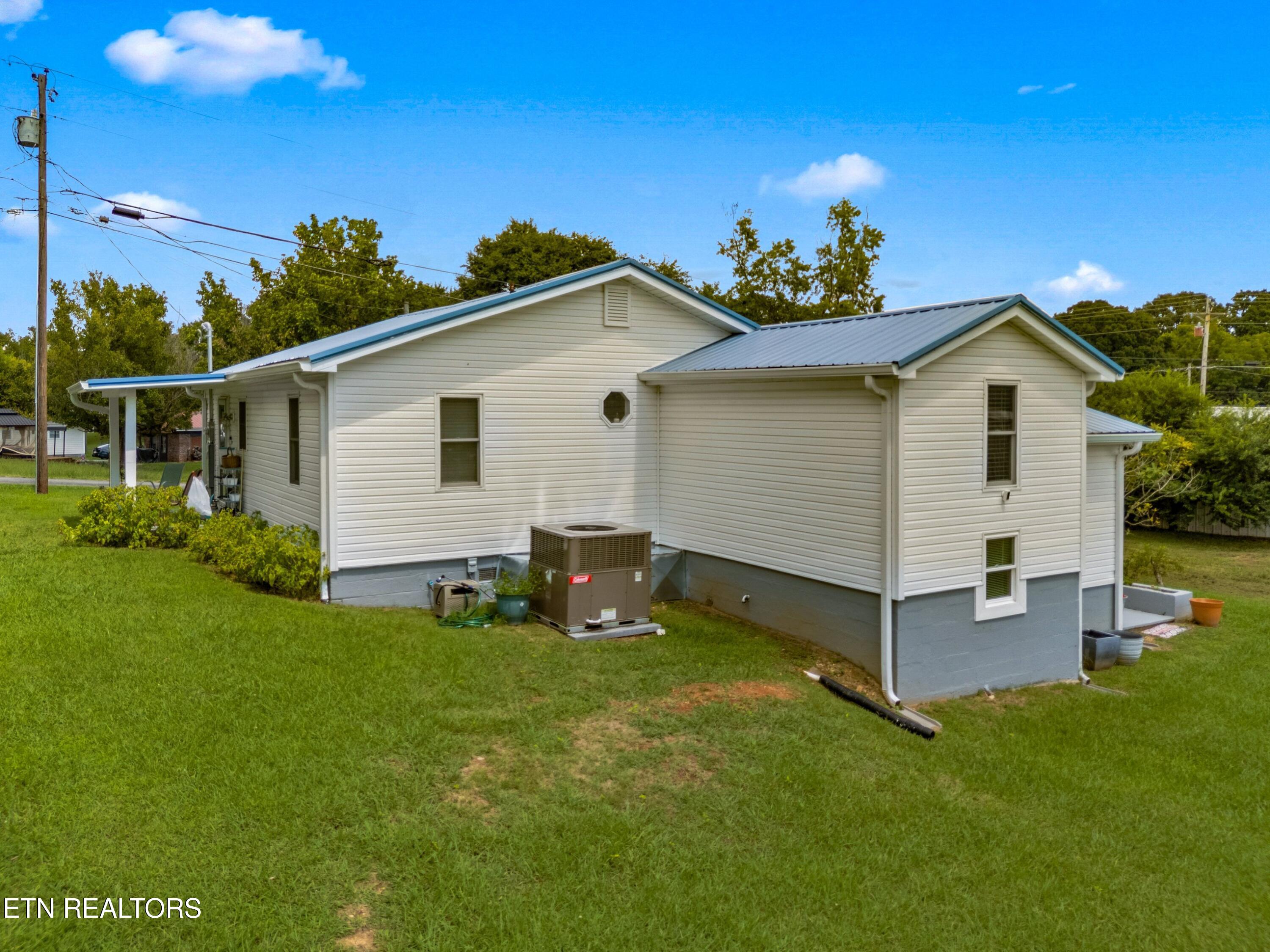 3207 Dove Lane White Pine TN 37890