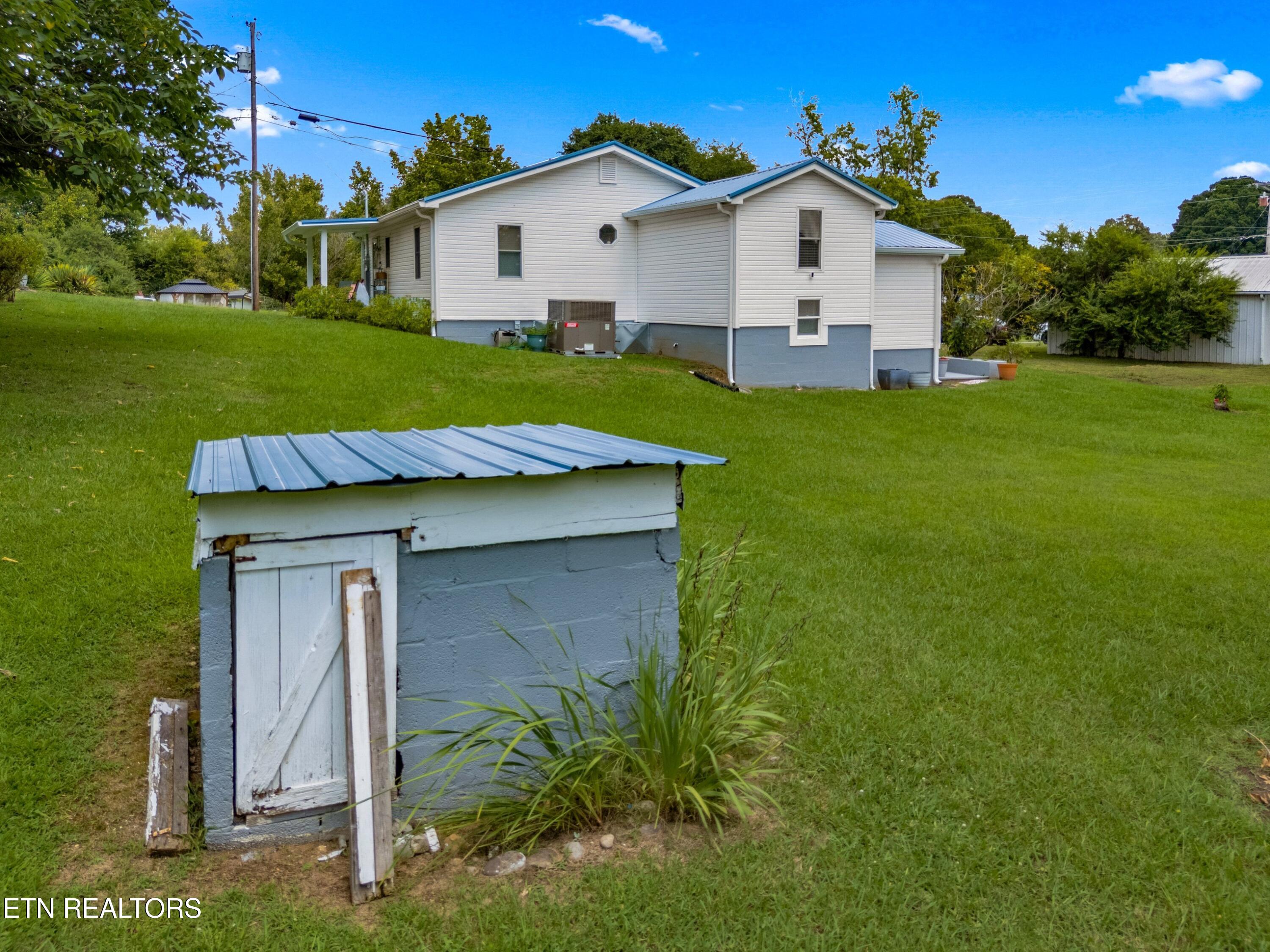 3207 Dove Lane White Pine TN 37890