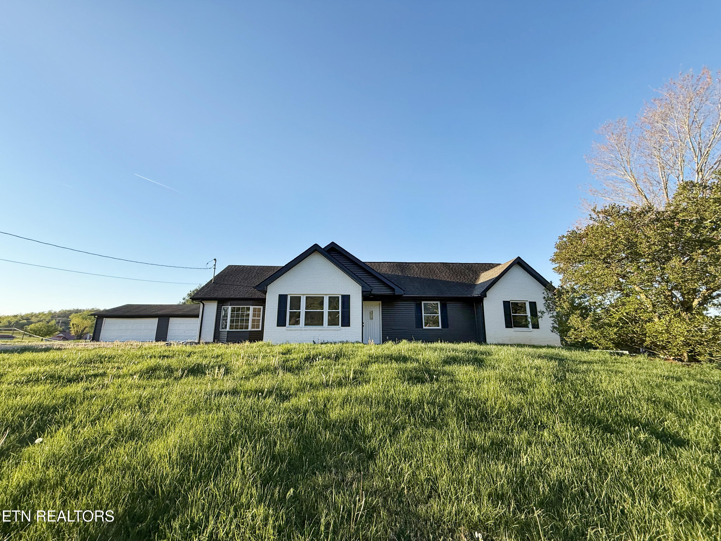 8075 Highway 63 Speedwell TN 37870