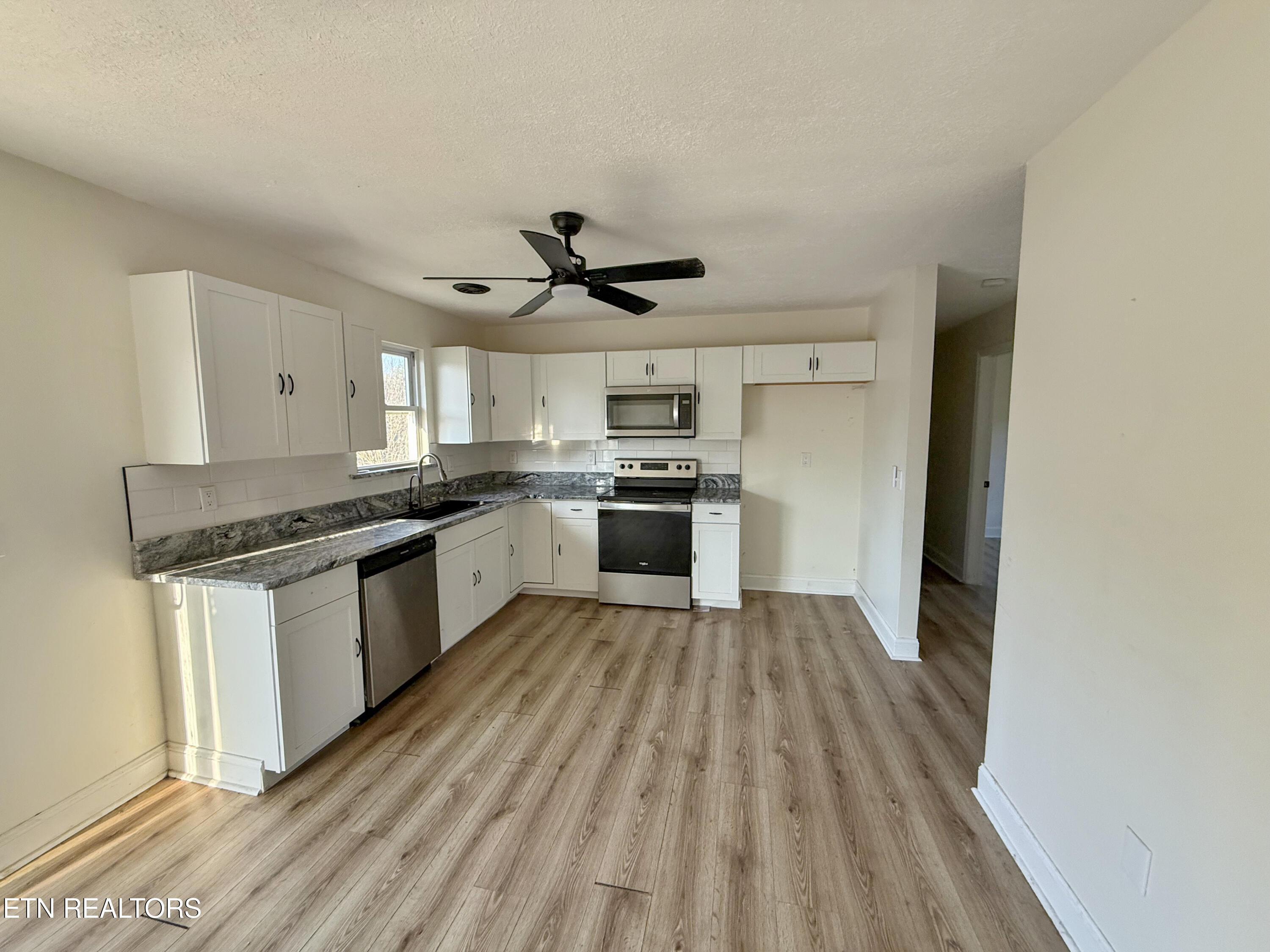 8075 Highway 63 Speedwell TN 37870
