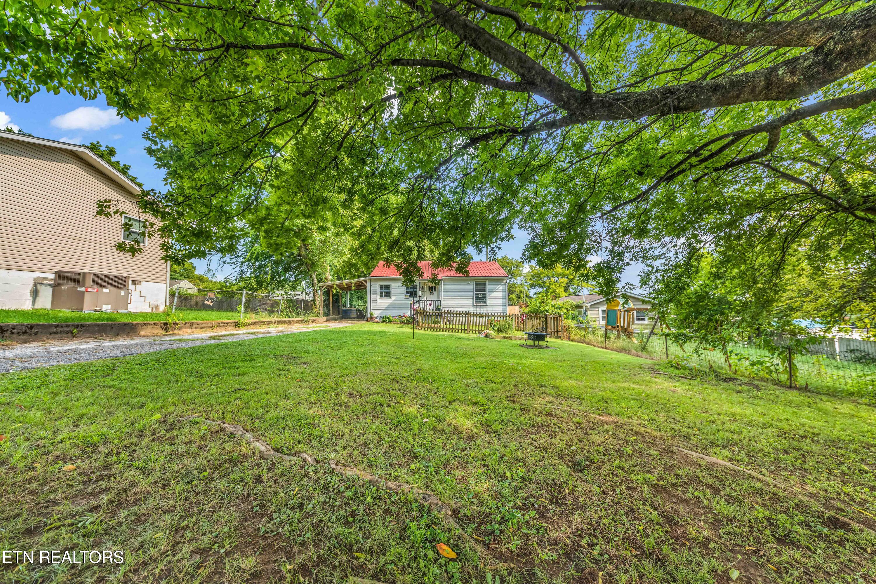 118 Cedar Avenue Knoxville TN 37917