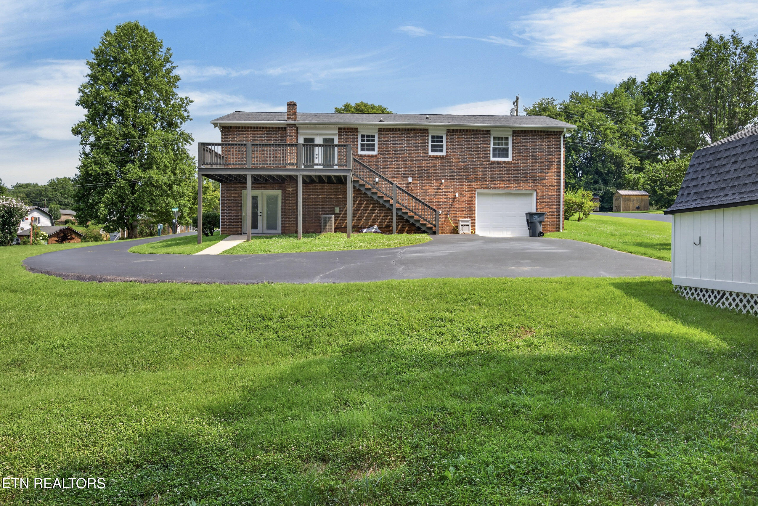 1716 Brookdale Avenue Cookeville TN 38506