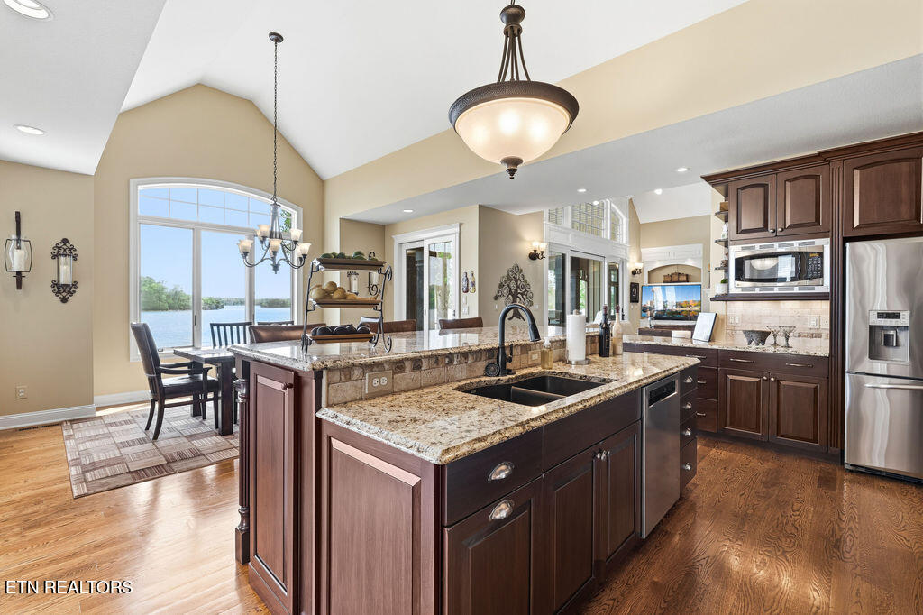 129 Saligugi Way Loudon TN 37774