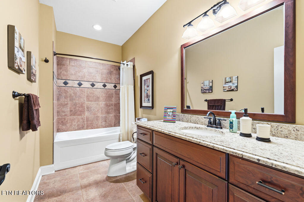 129 Saligugi Way Loudon TN 37774