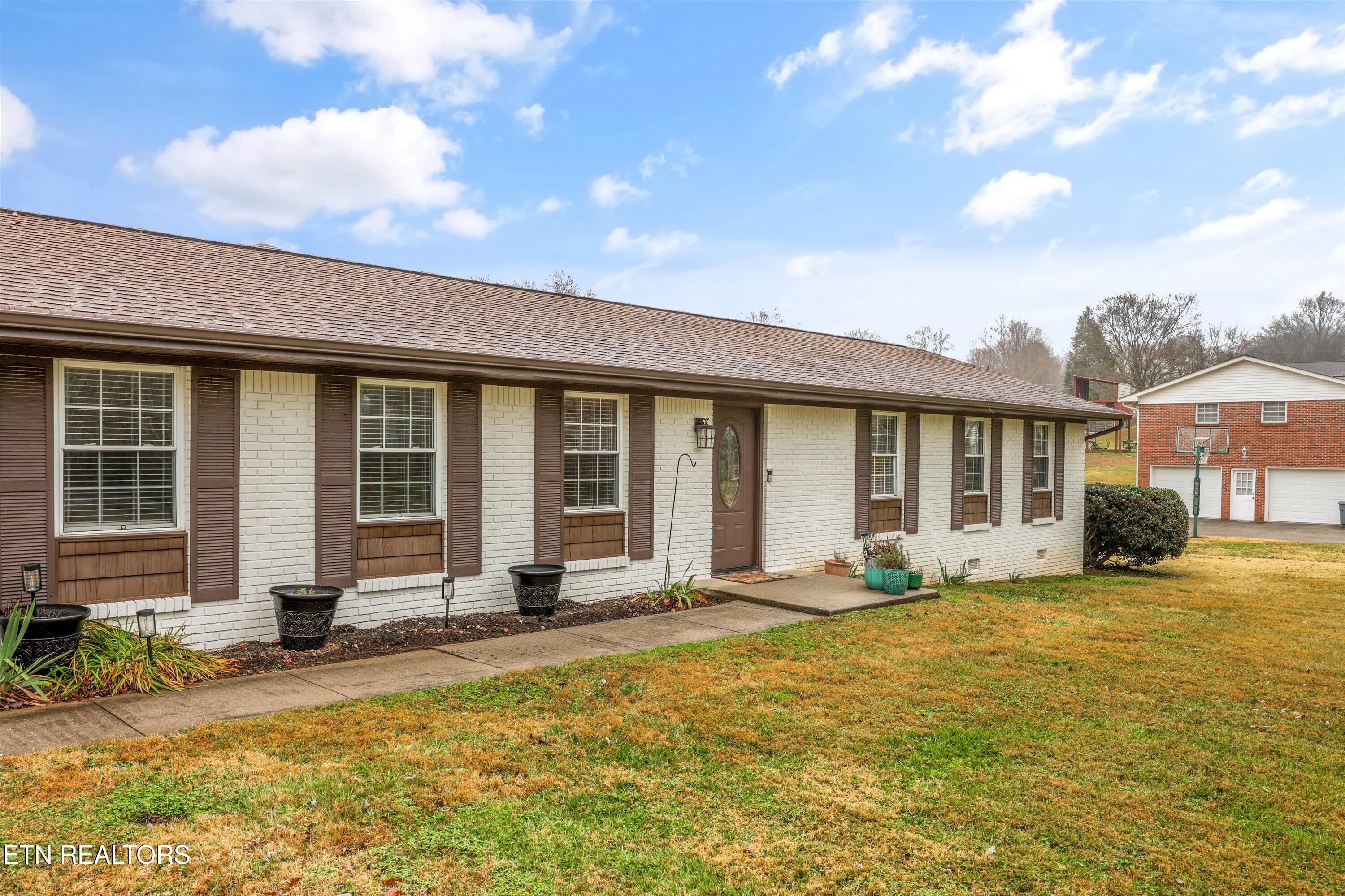 4516 Green Castle Road Louisville TN 37777