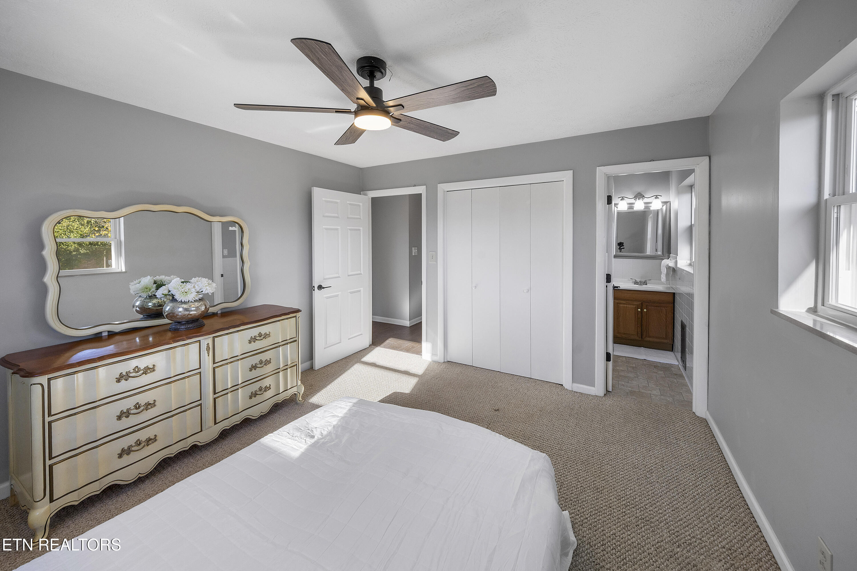 7433 Palmyra Drive Knoxville TN 37918